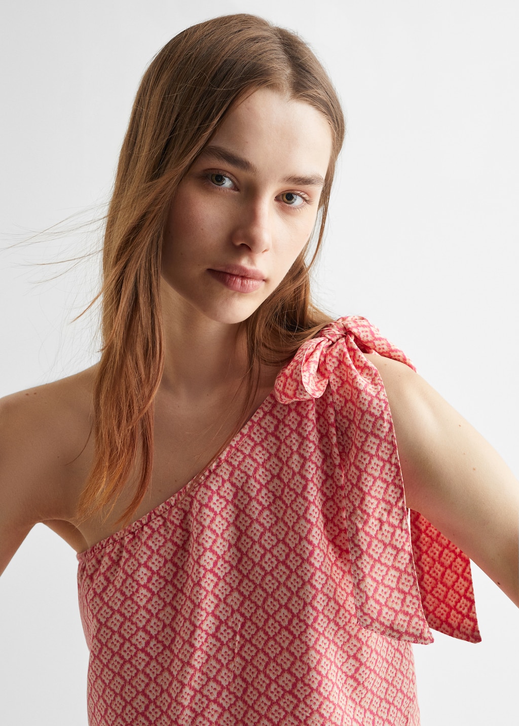 Asymmetric printed top - Details of the article 1