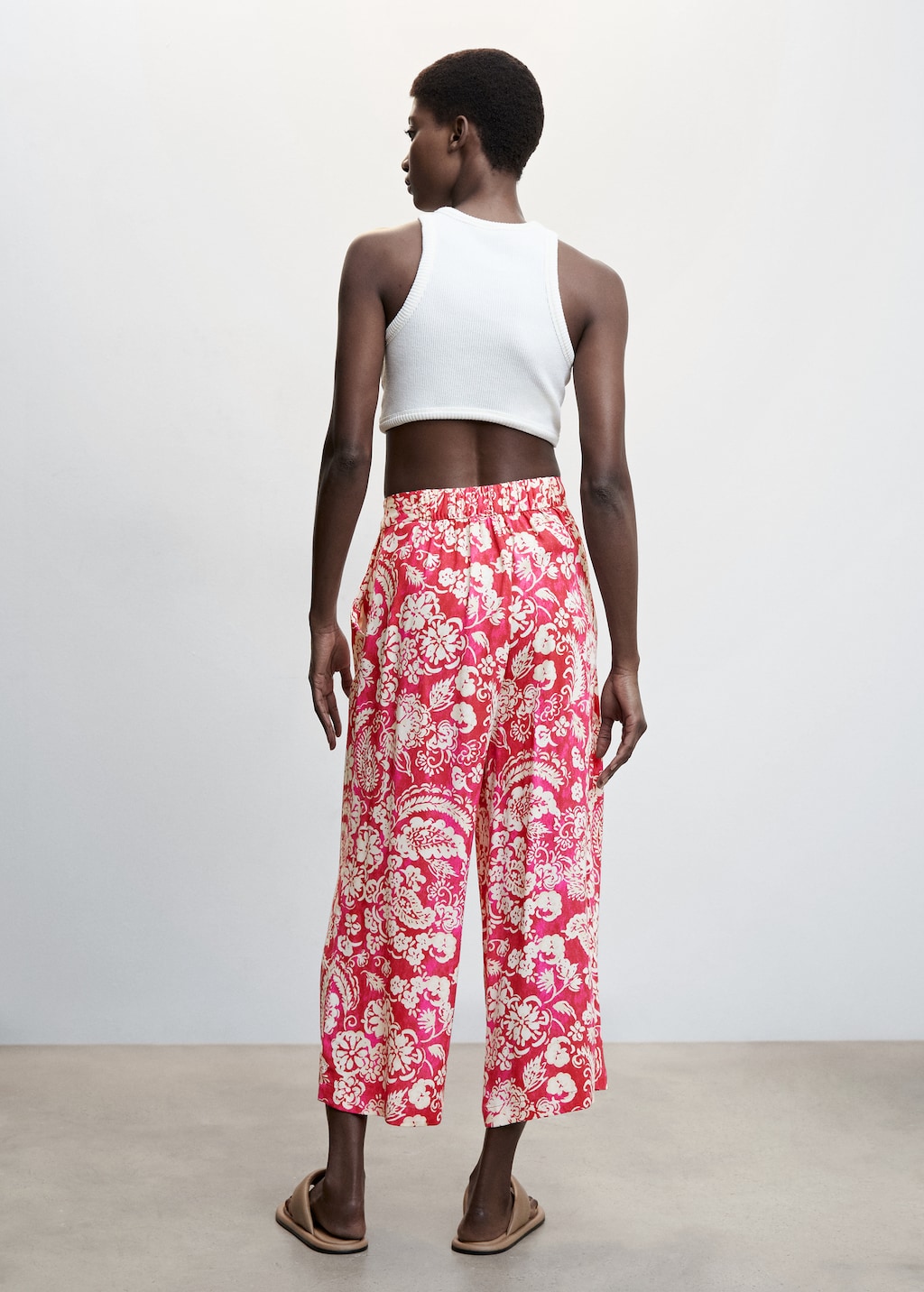 Floral print culotte <b>trousers</b> - Reverse of the article.