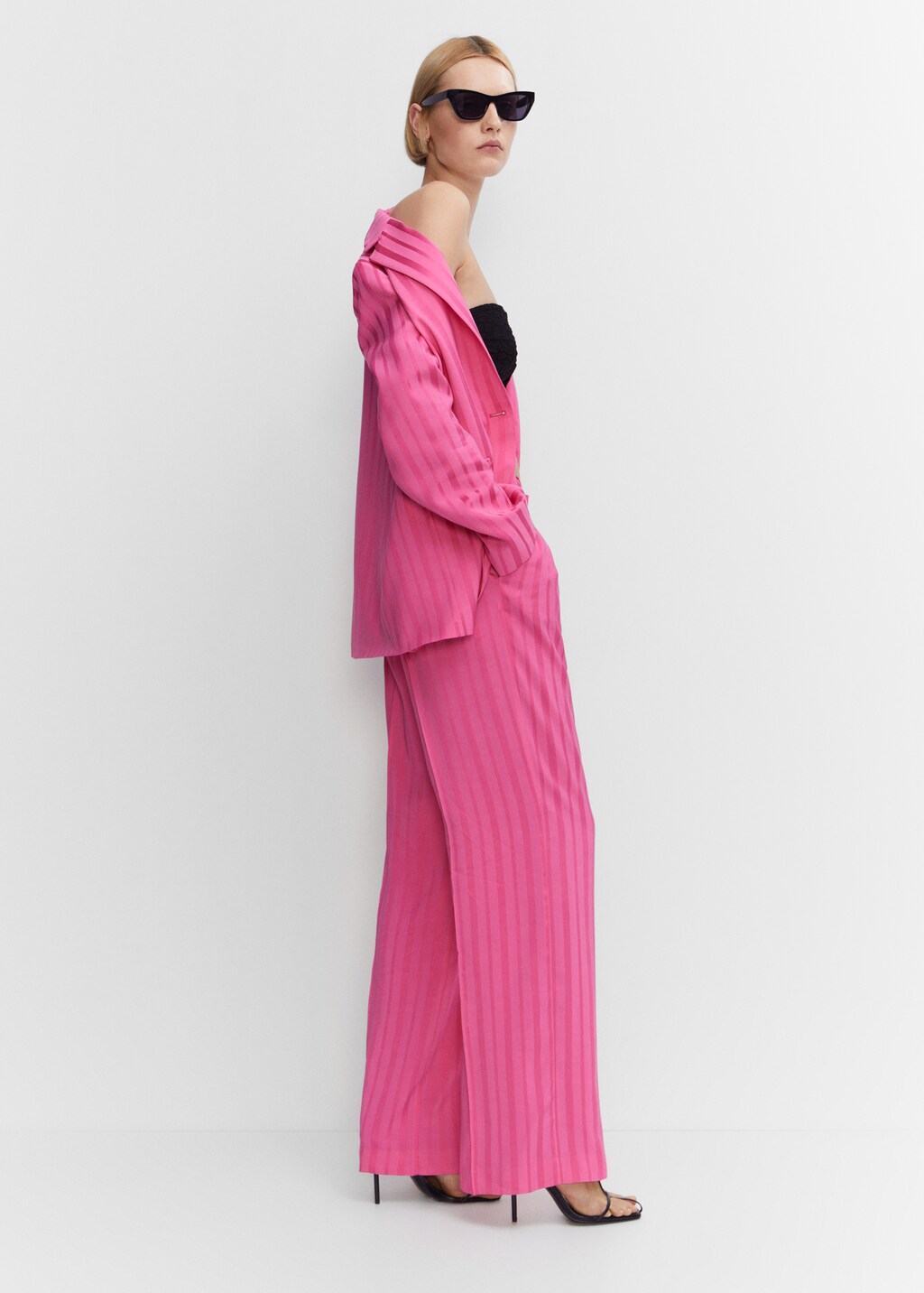 Trousers with satin stripe detail - Details of the article 2