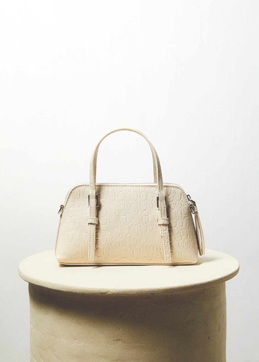 Crocodile-effect double handle bag - Details of the article 7