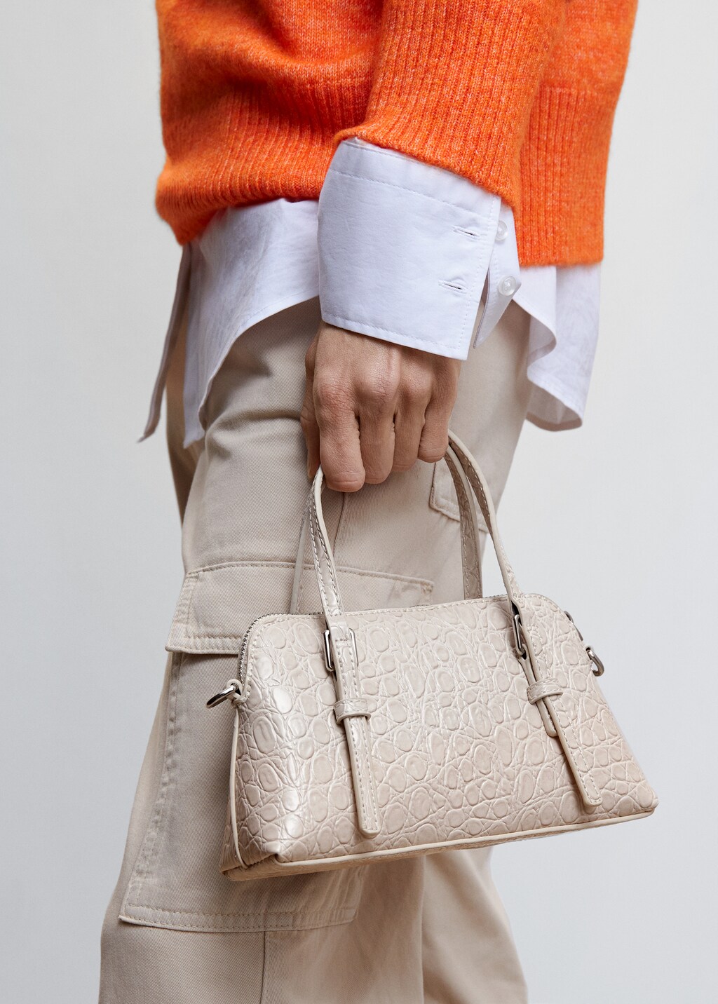 Crocodile-effect double handle bag - Details of the article 9