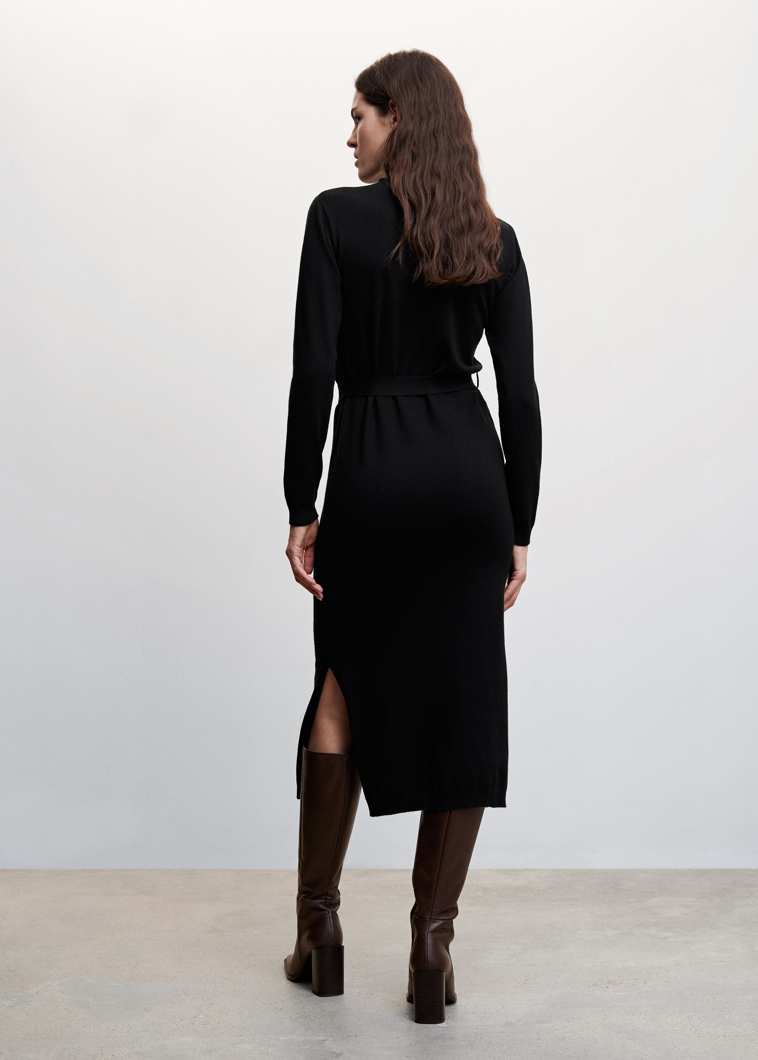 Knitted turtleneck dress - Reverse of the article