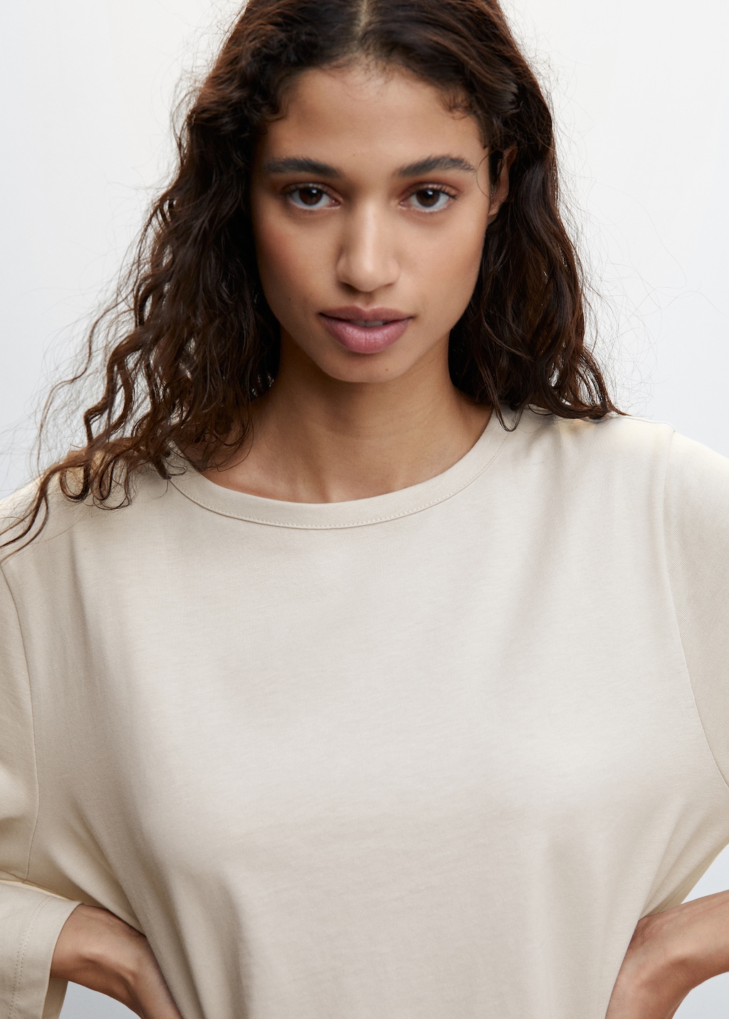 Rounded neck cotton t-shirt - Details of the article 1