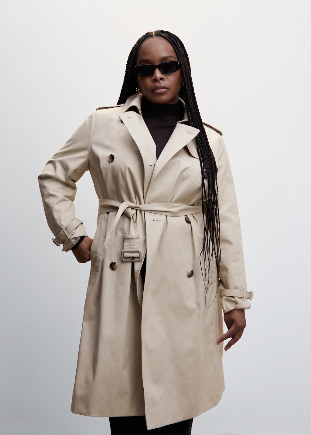 Classic trench coat with belt - Details of the article 5