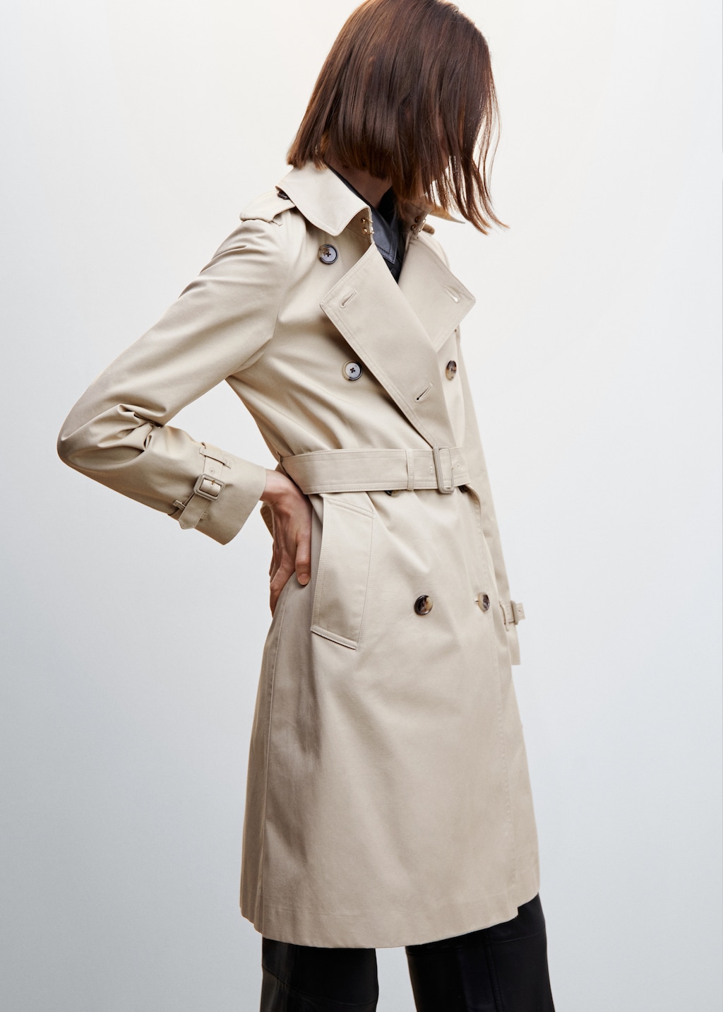 Classic trench coat with belt - Details of the article 6