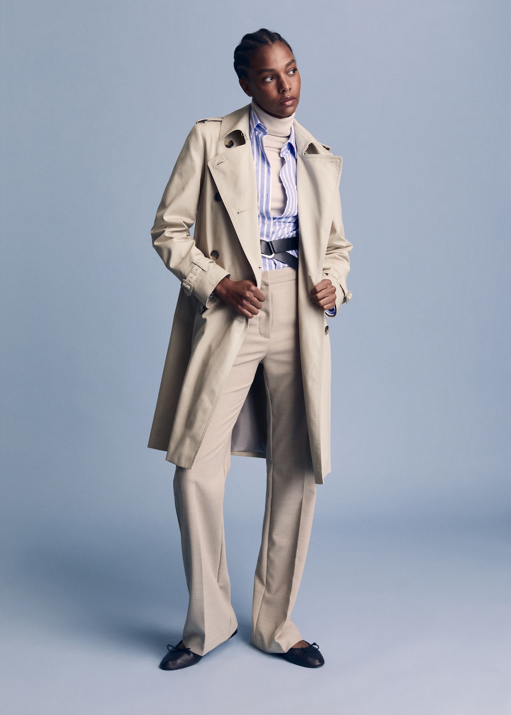 Classic trench coat with belt - Details of the article 7