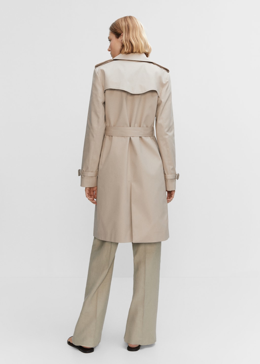 Classic trench coat with belt - Reverse of the article