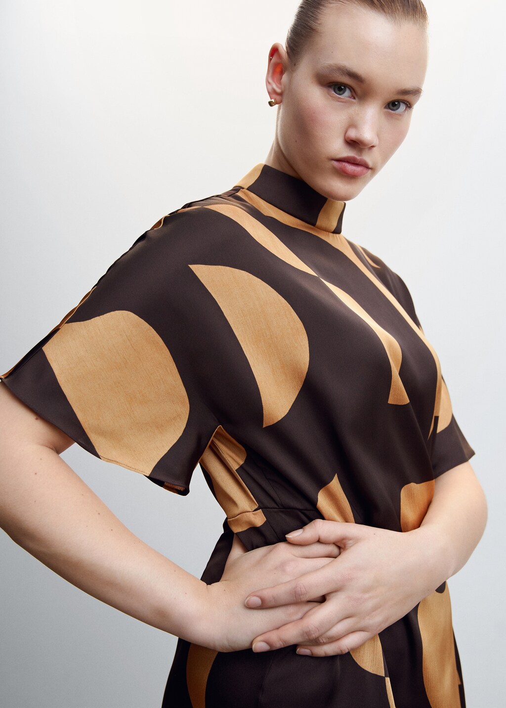 Printed satin dress - Details of the article 4