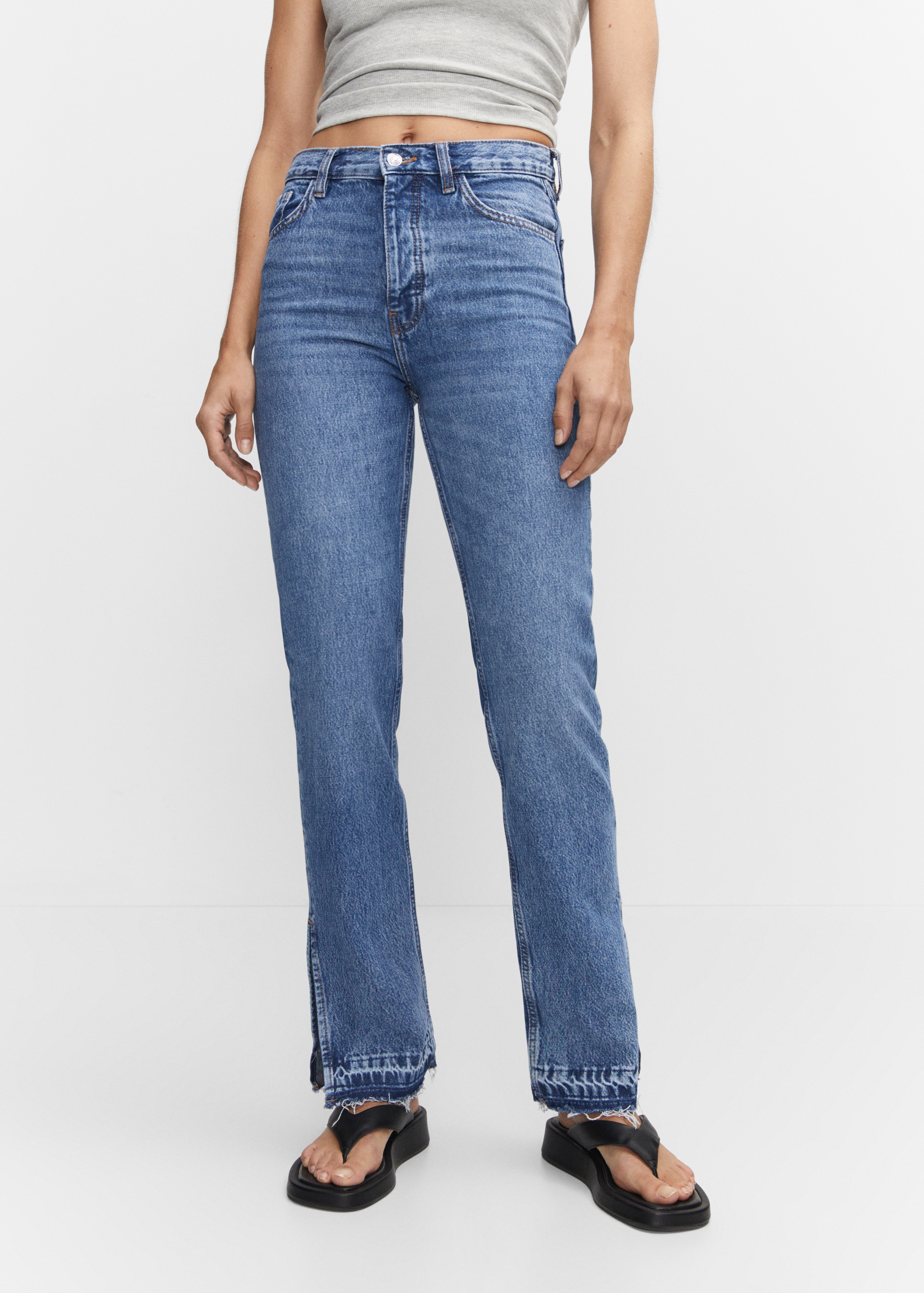 Gerade Jeans mit hohem Bund und Schlitzen - Mittlere Ansicht
