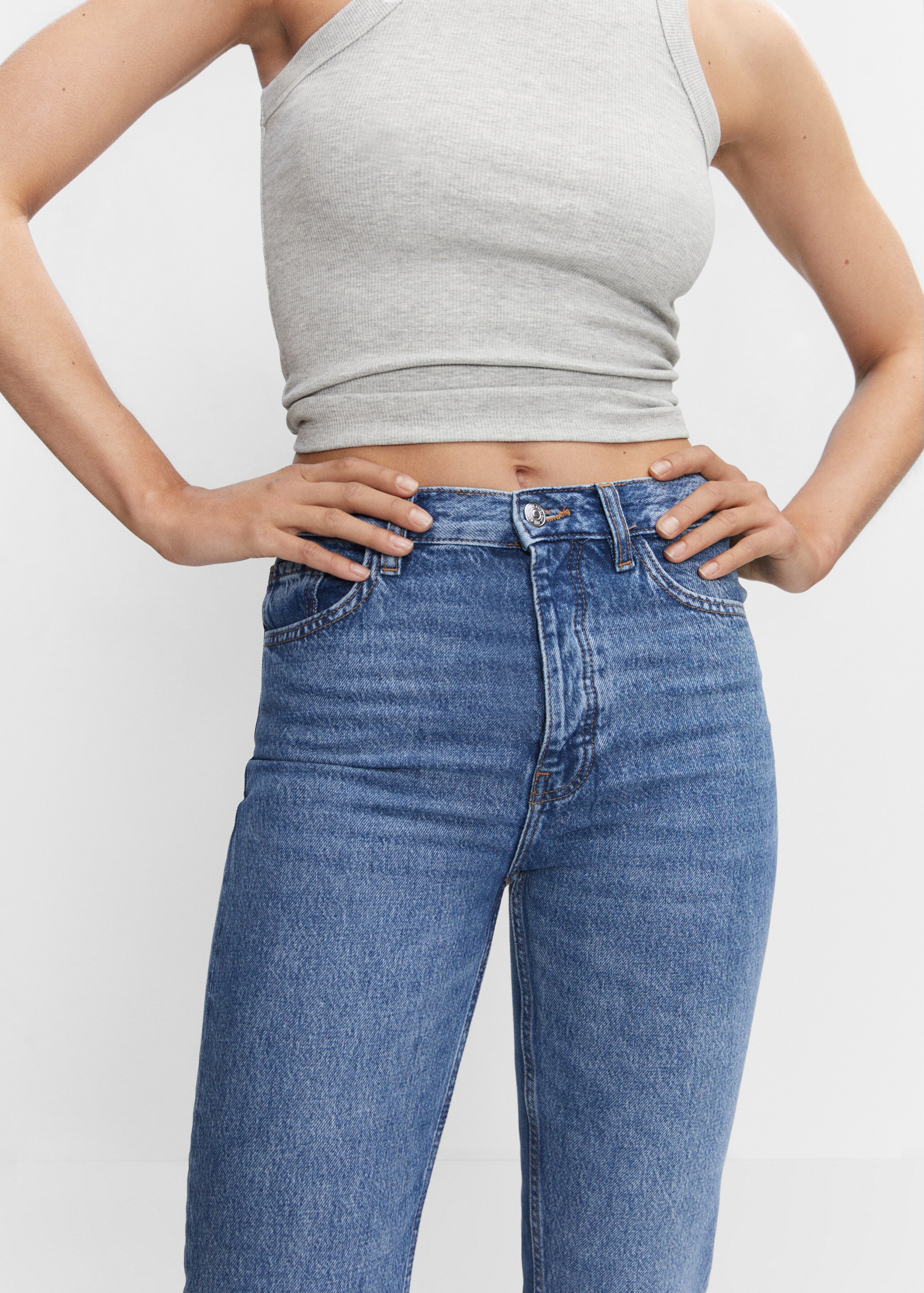 High-rise straight jeans with slits - Details of the article 6