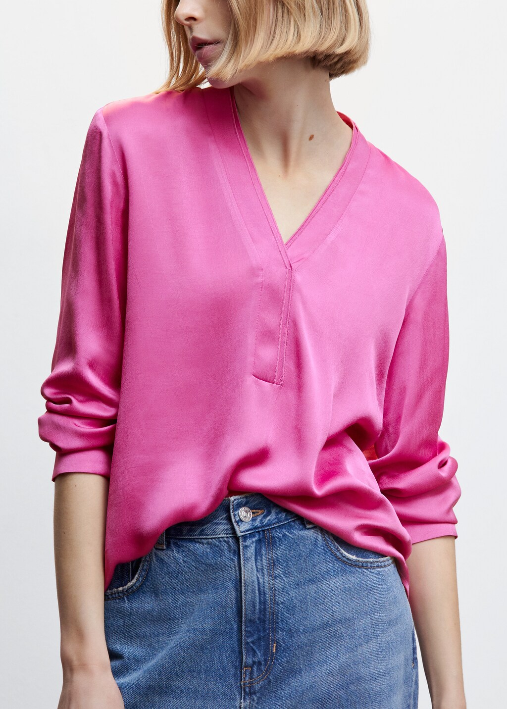 Satin V-neck blouse - Details of the article 6