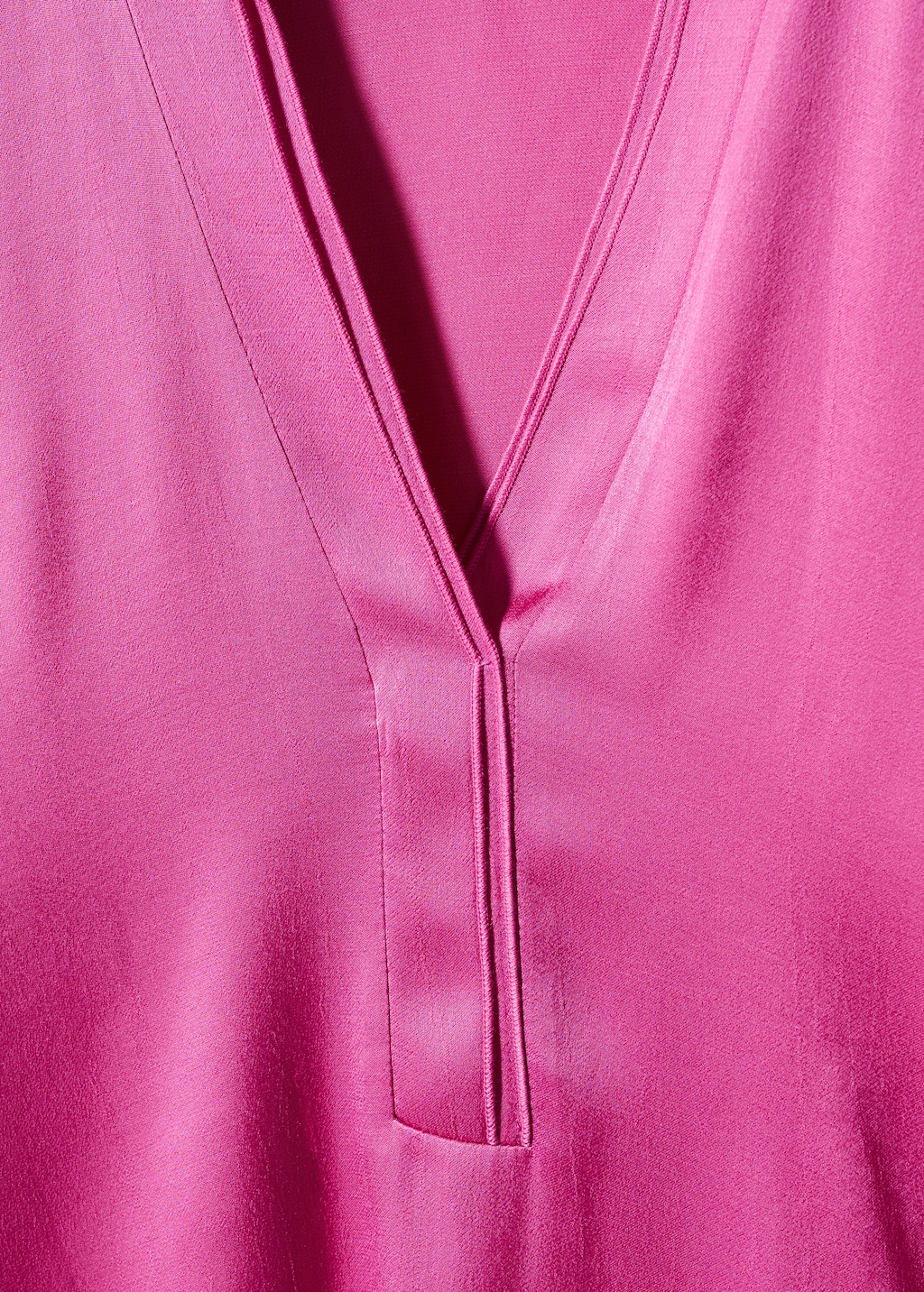 Satin V-neck blouse - Details of the article 8