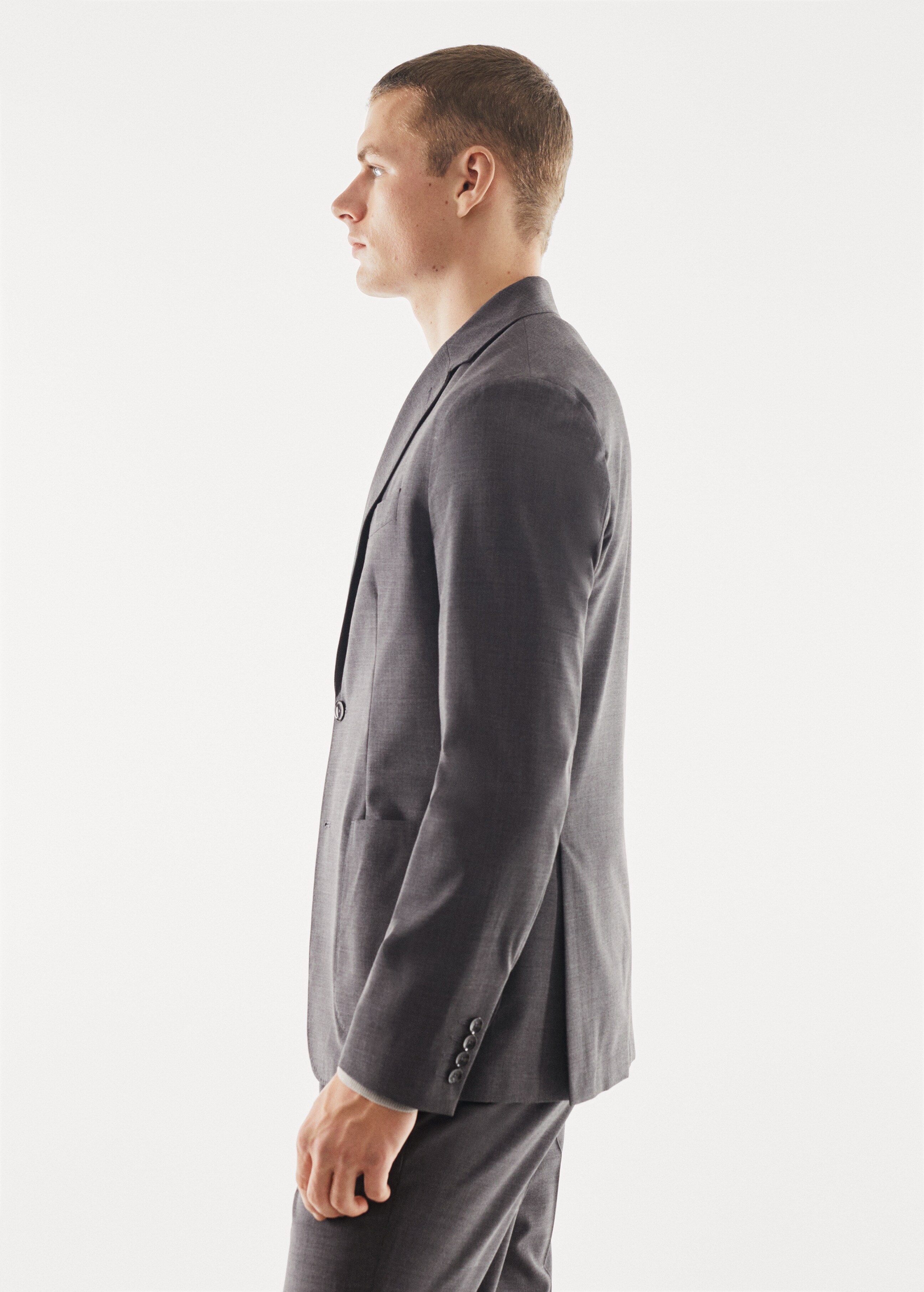 Breathable slim-fit suit blazer - Details of the article 2