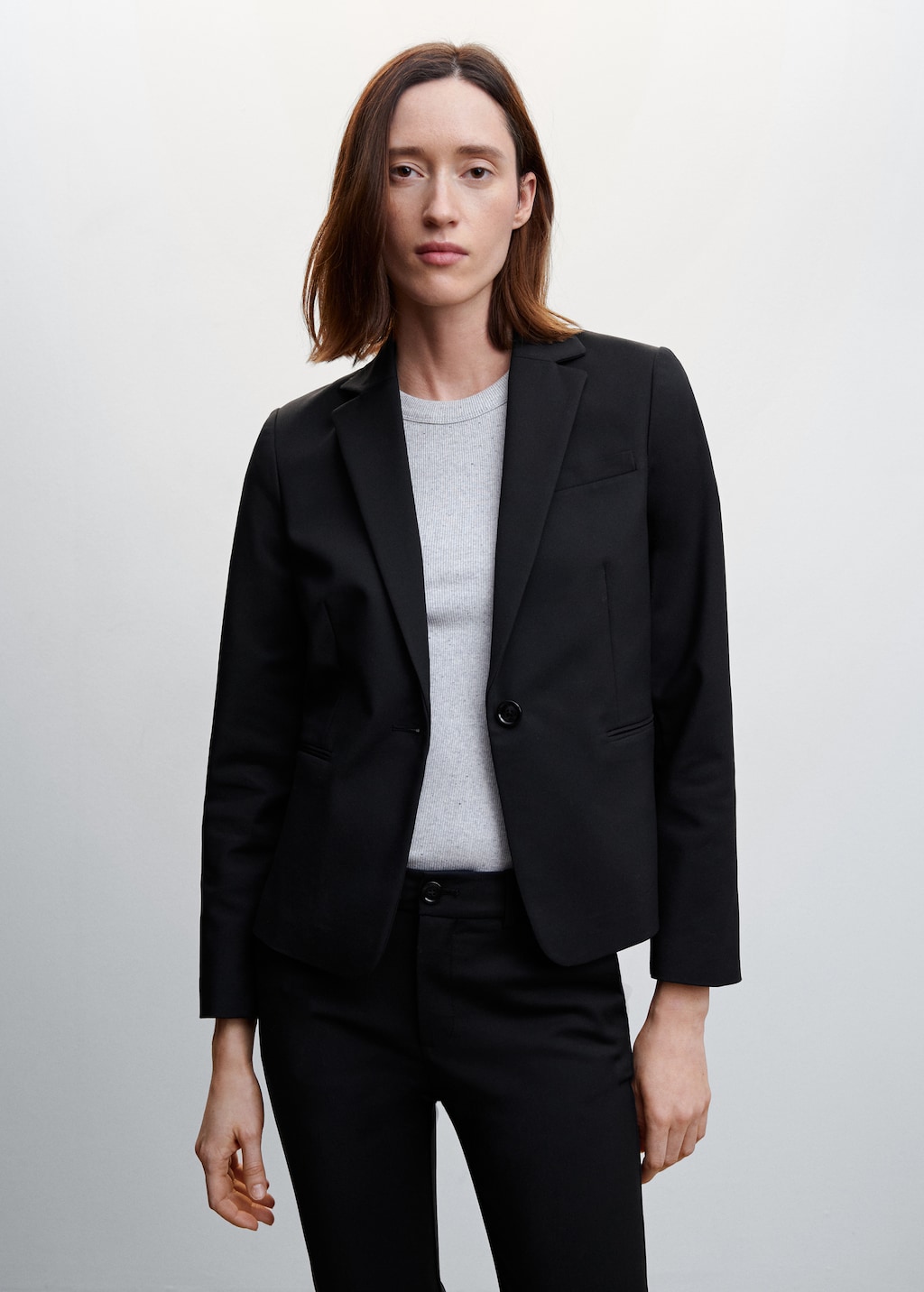 Taillierter Blazer mit Taschen - Mittlere Ansicht