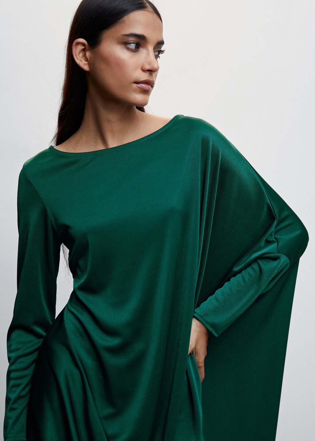 Satin draped dress - Details of the article 1