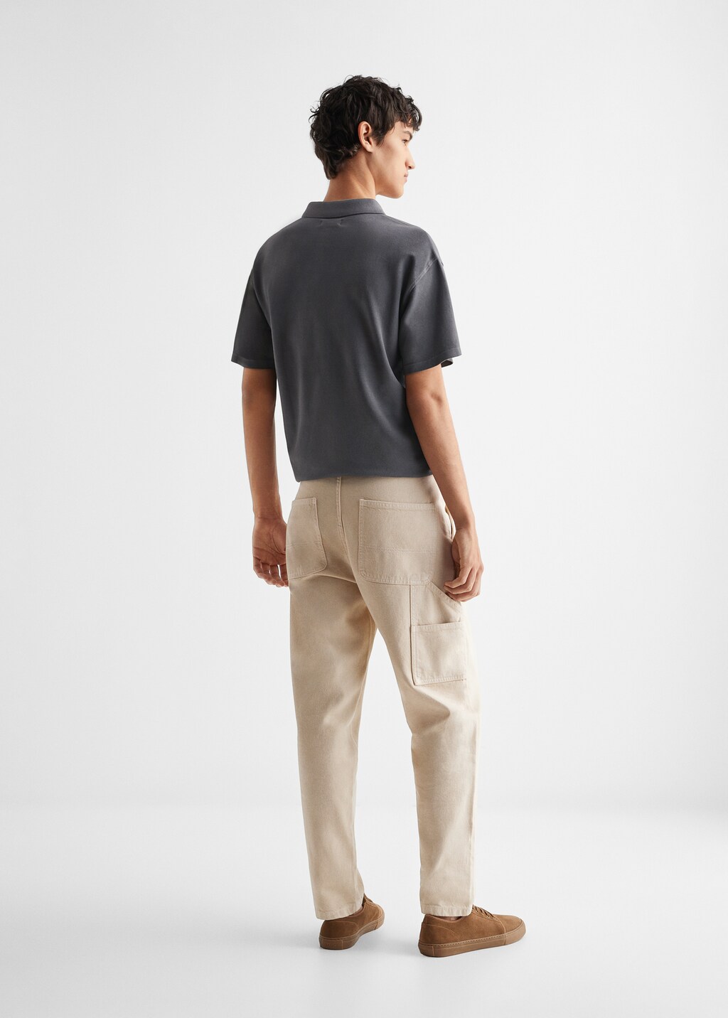 Pocket cargo pants - Reverse of the article