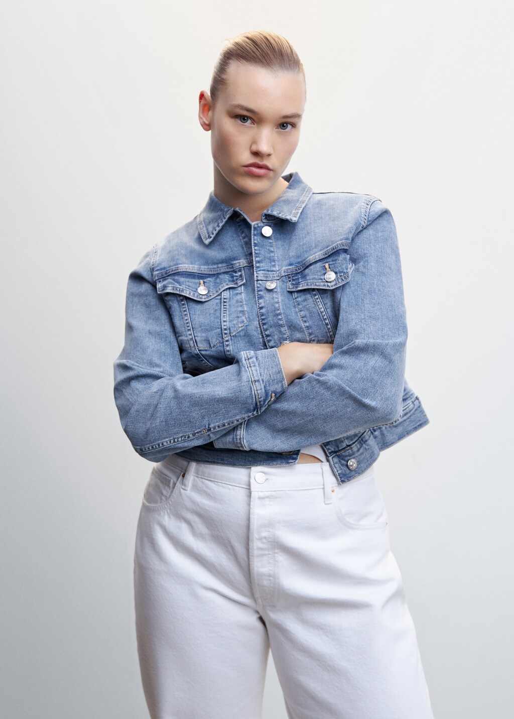 Pocketed denim jacket - Details of the article 5