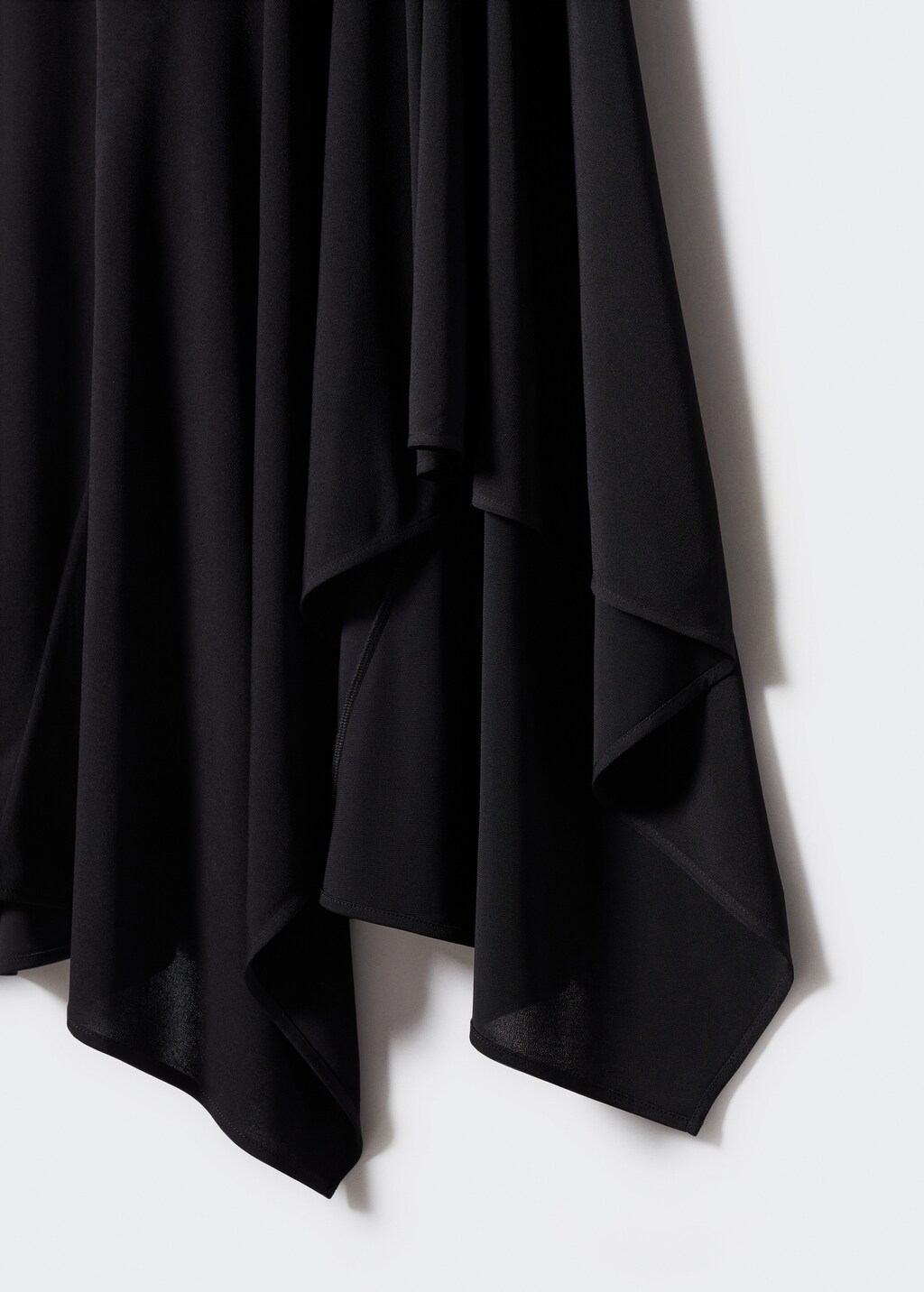 Asymmetrical skirt - Details of the article 8