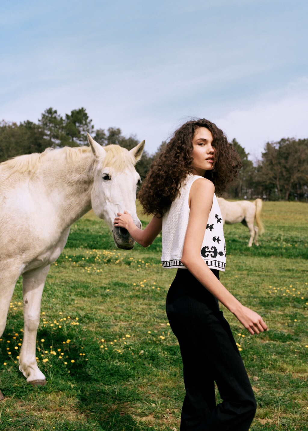 Flared Jeans mit Taschen - Detail des Artikels 7