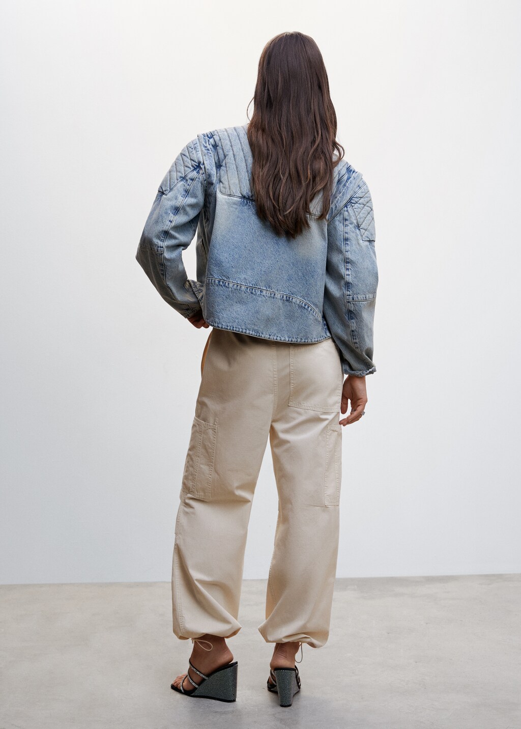 Parachute trousers - Reverse of the article