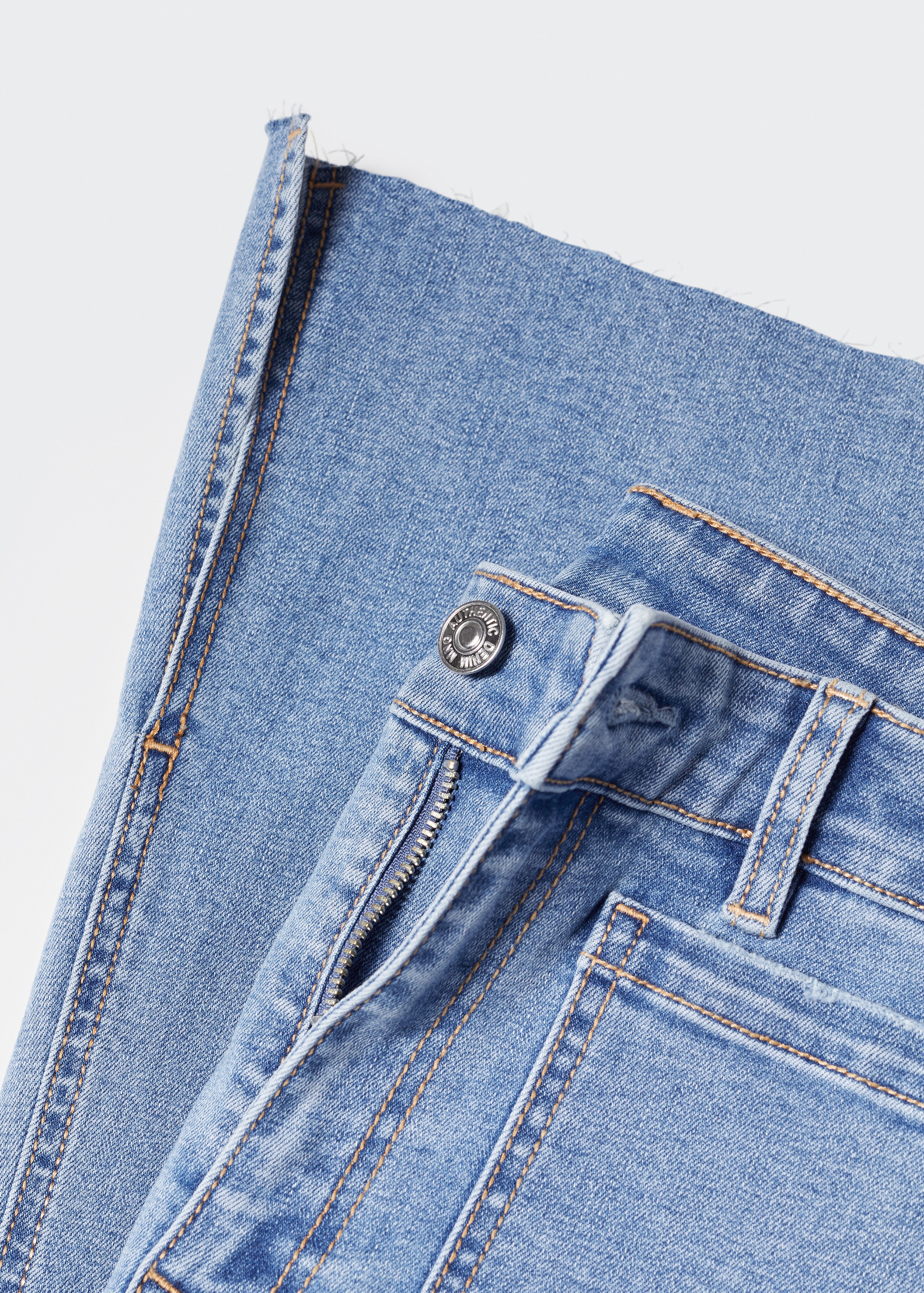 Culotte-Jeans mit Schlitzen - Detail des Artikels 8
