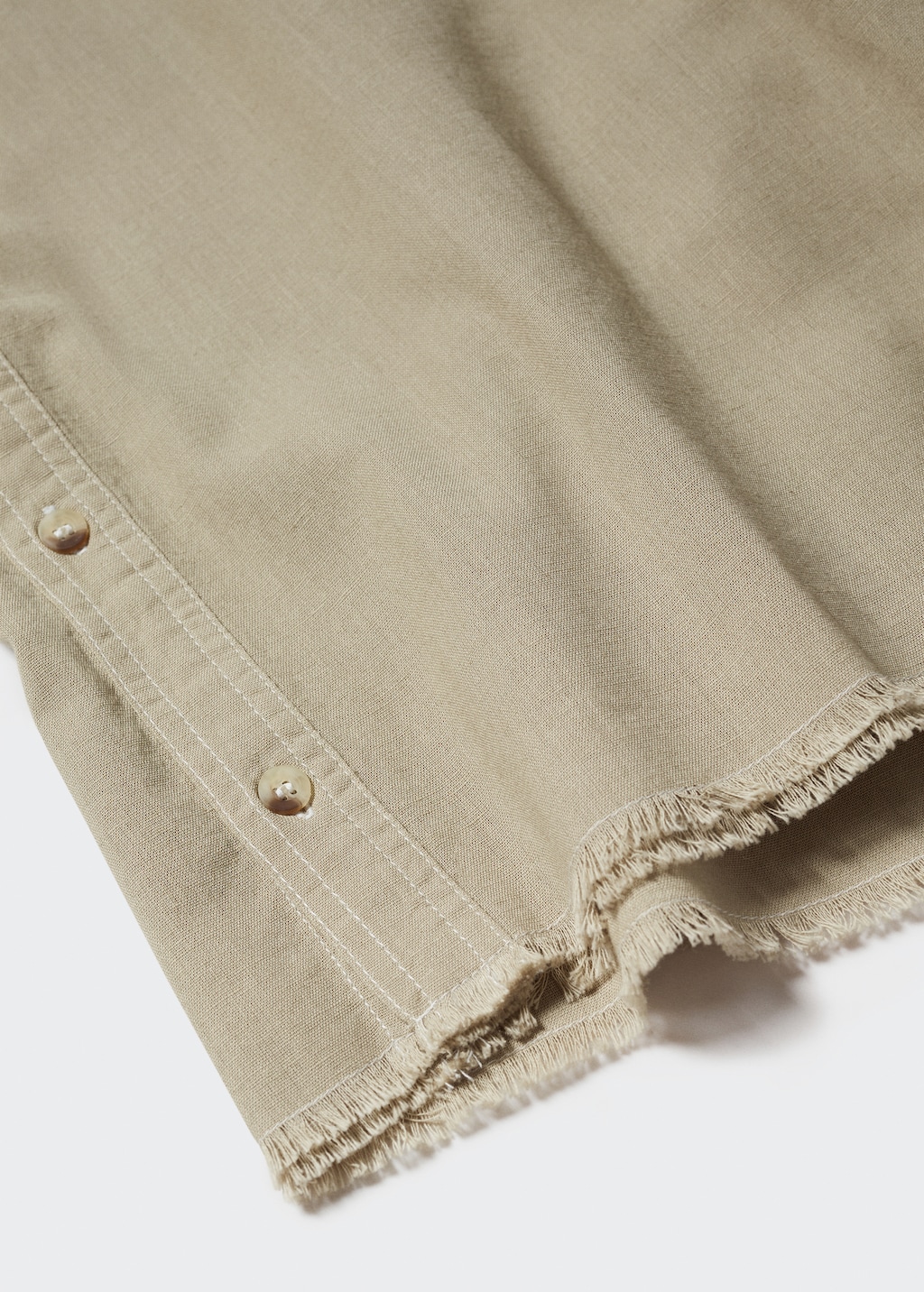 Cropped shirt with frayed hem - Details of the article 8