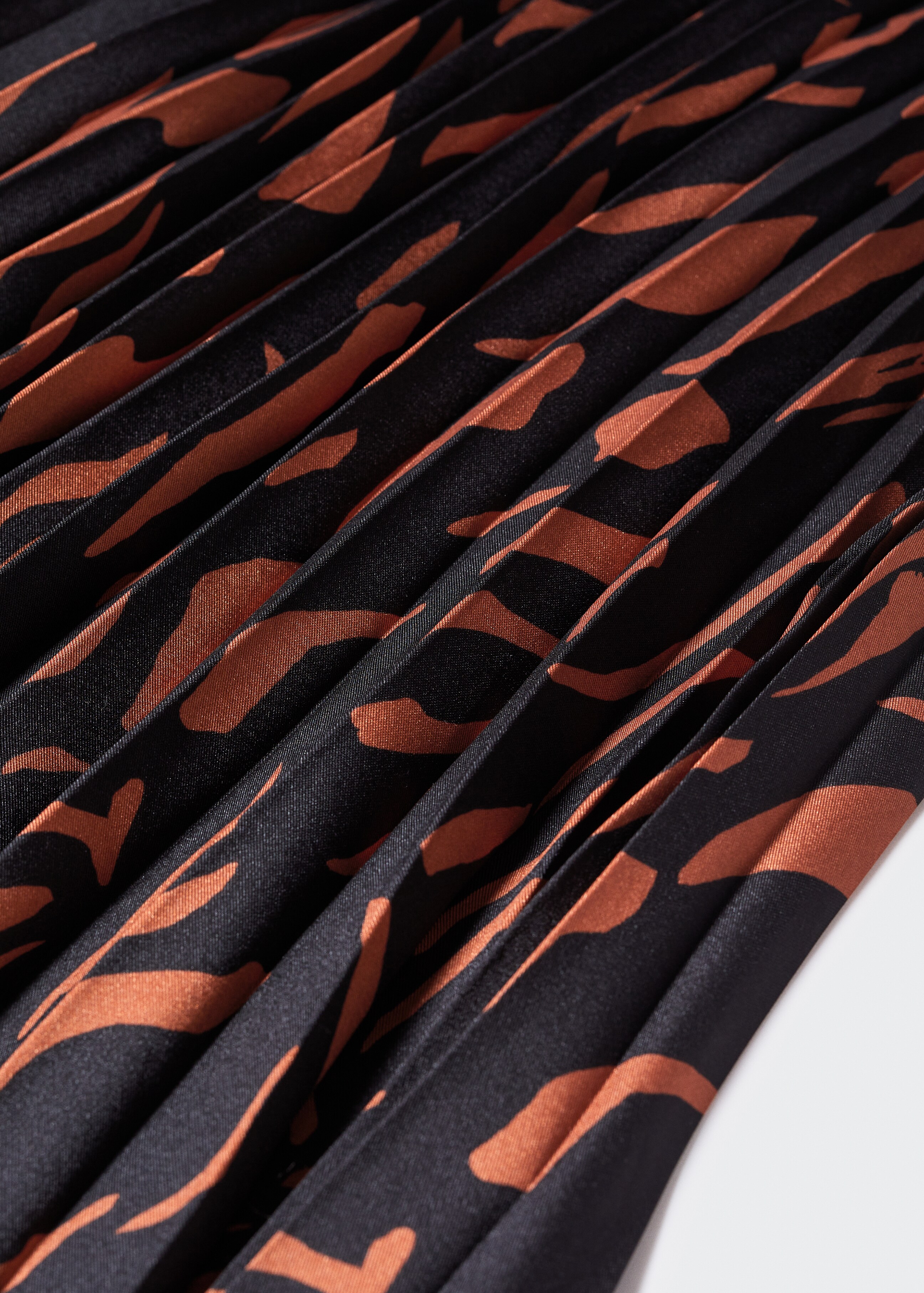 Abstract print pleated skirt - Details of the article 8
