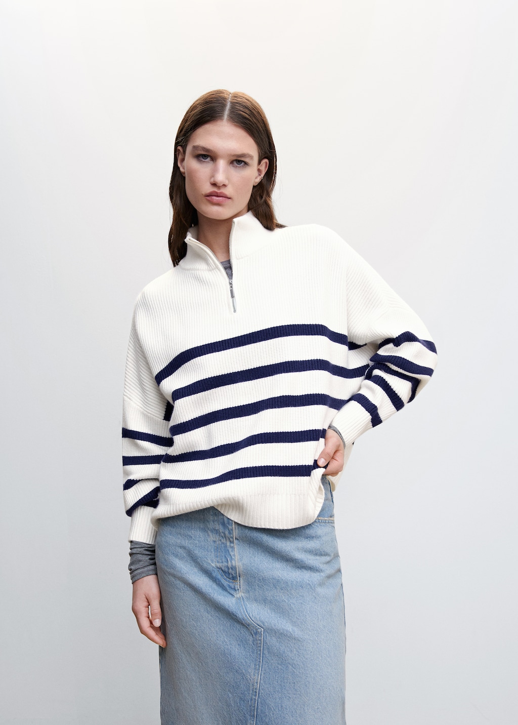 Striped sweater with zip - Medium plane