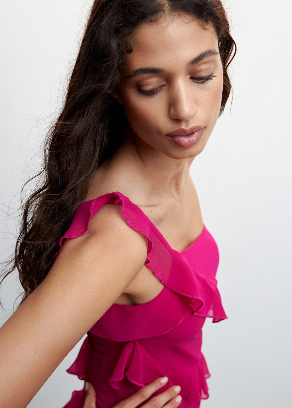 Asymmetric ruffled dress - Details of the article 1