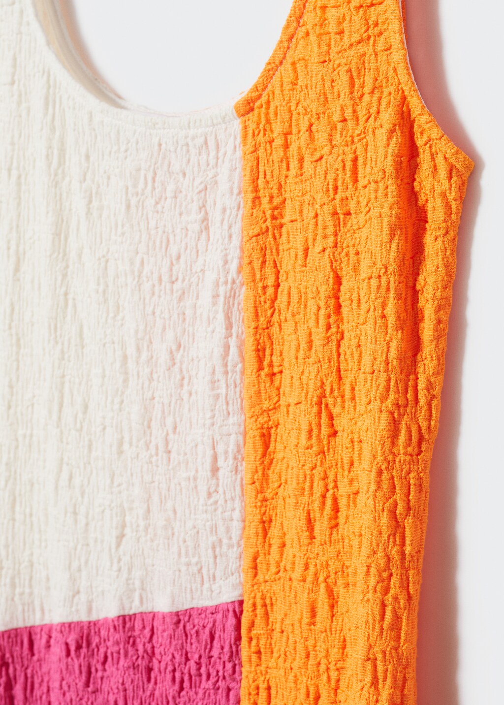 Textured knitted dress - Details of the article 8