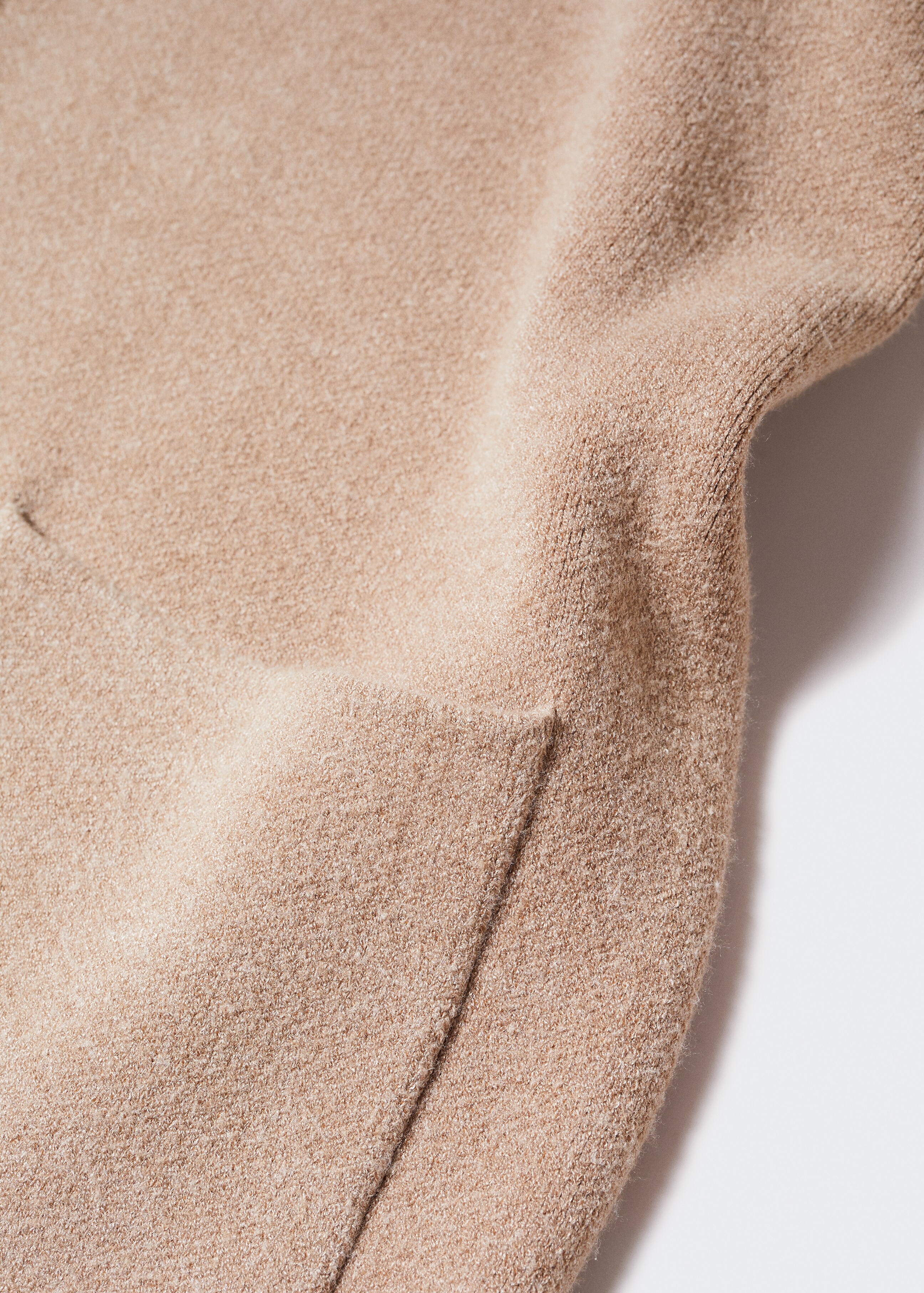 Oversized knitted coat with pockets - Details of the article 8