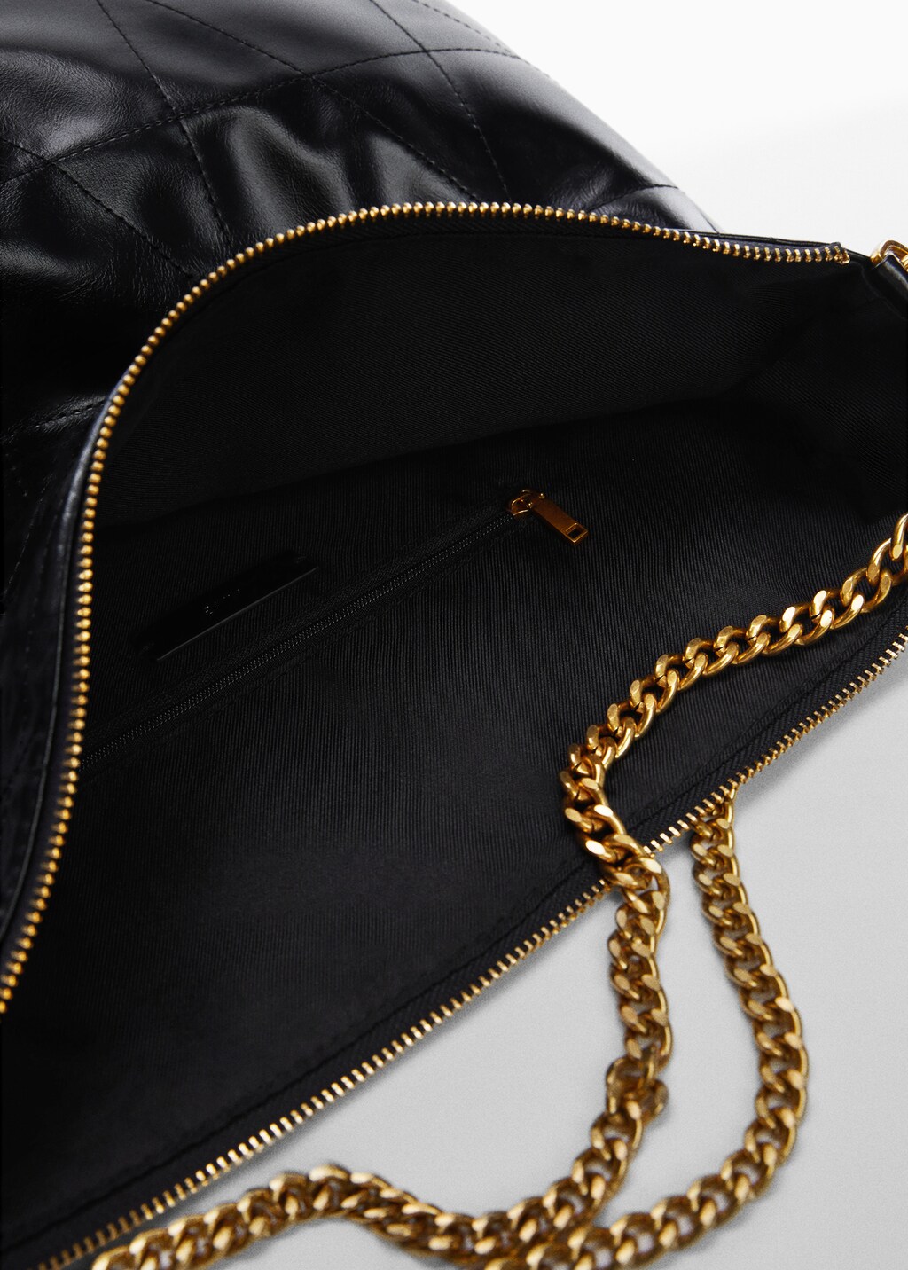 Chain bucket bag - Details of the article 2