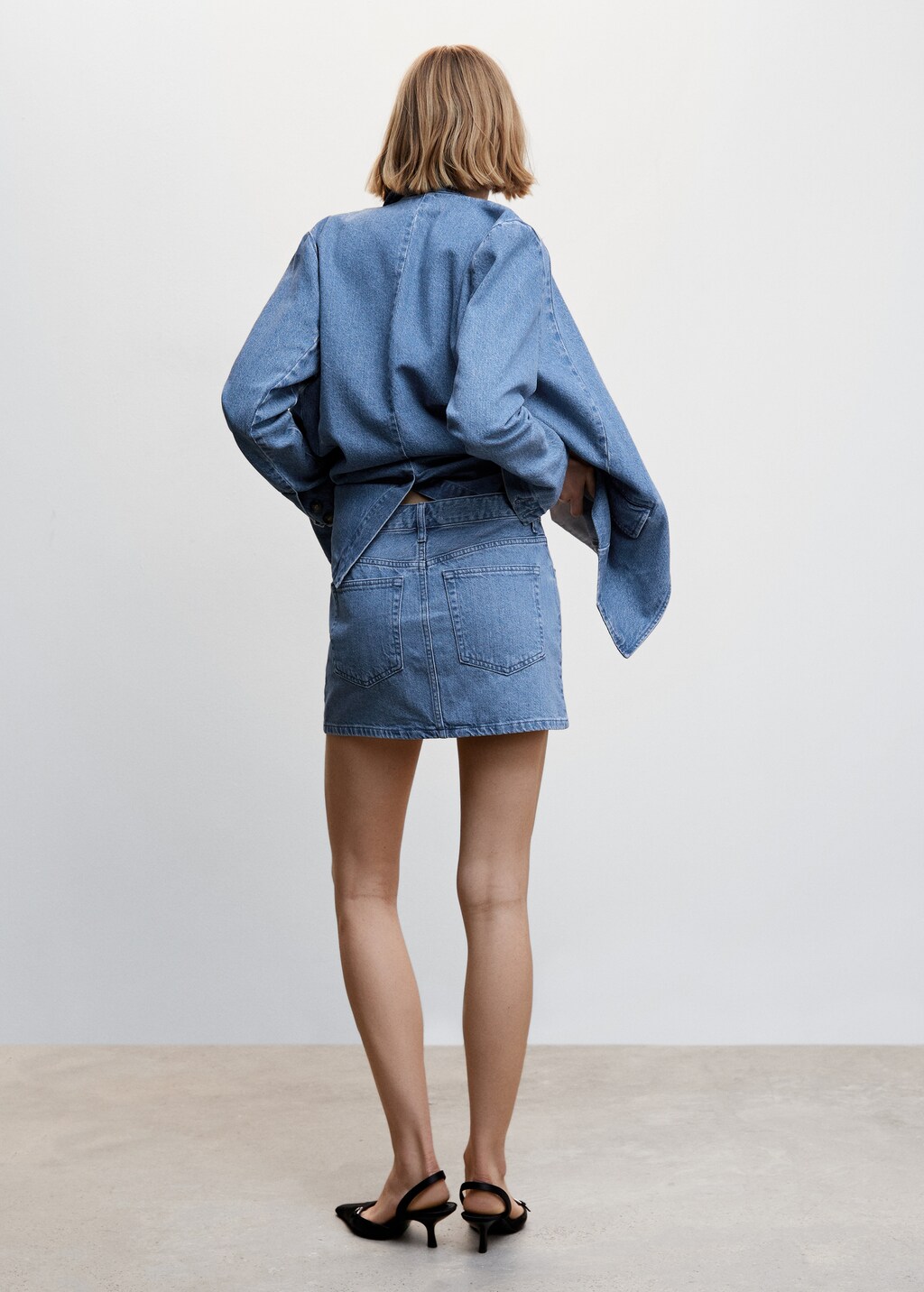 Denim mini-skirt - Reverse of the article