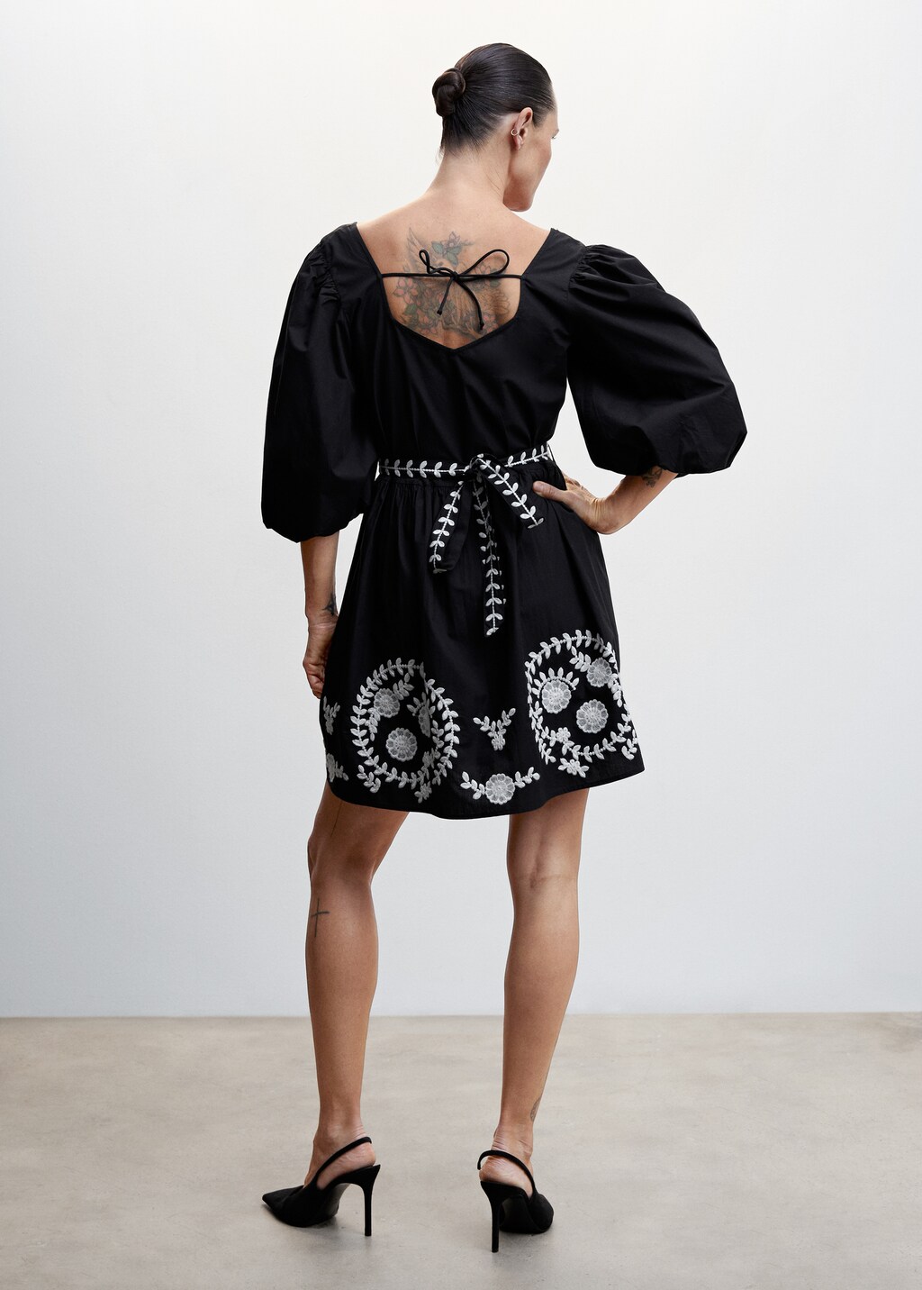 Embroidered short dress - Woman | MANGO OUTLET USA