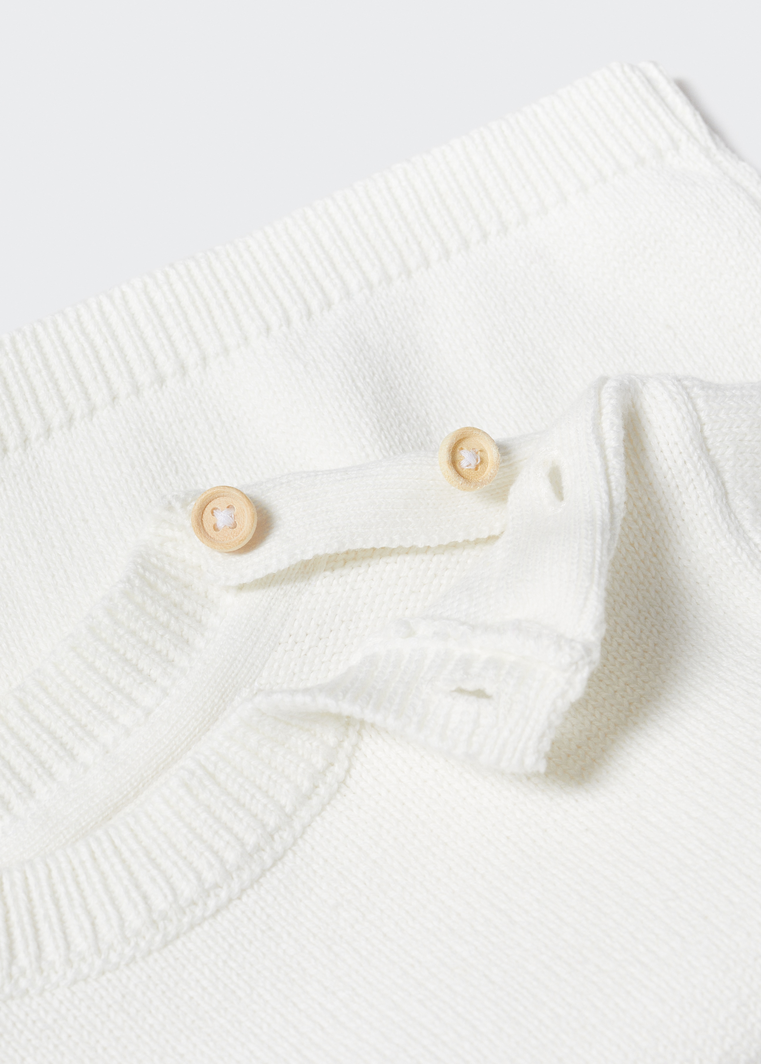 Buttons detail knit sweater - Details of the article 0