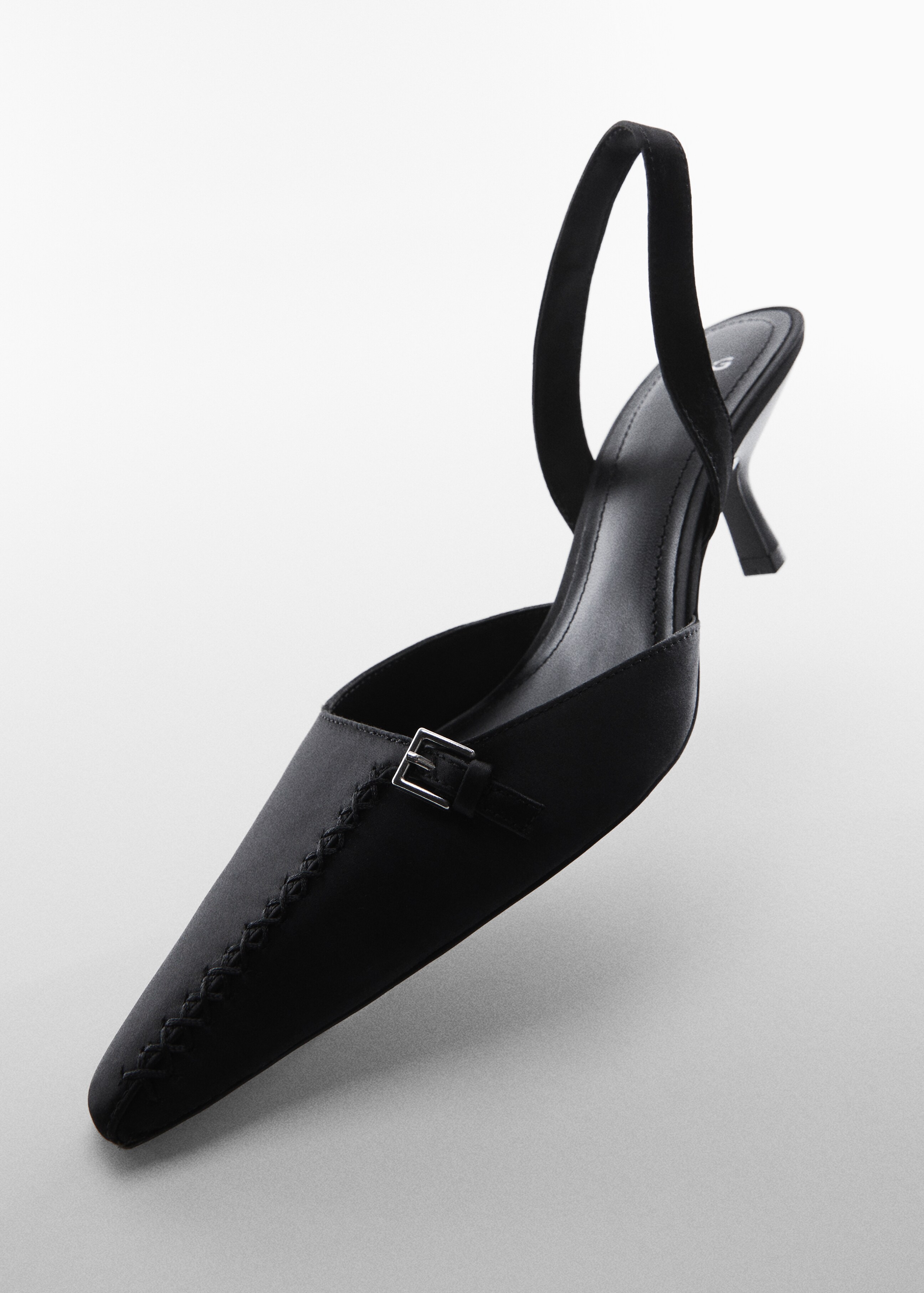 Satin heeled shoes - Details of the article 5