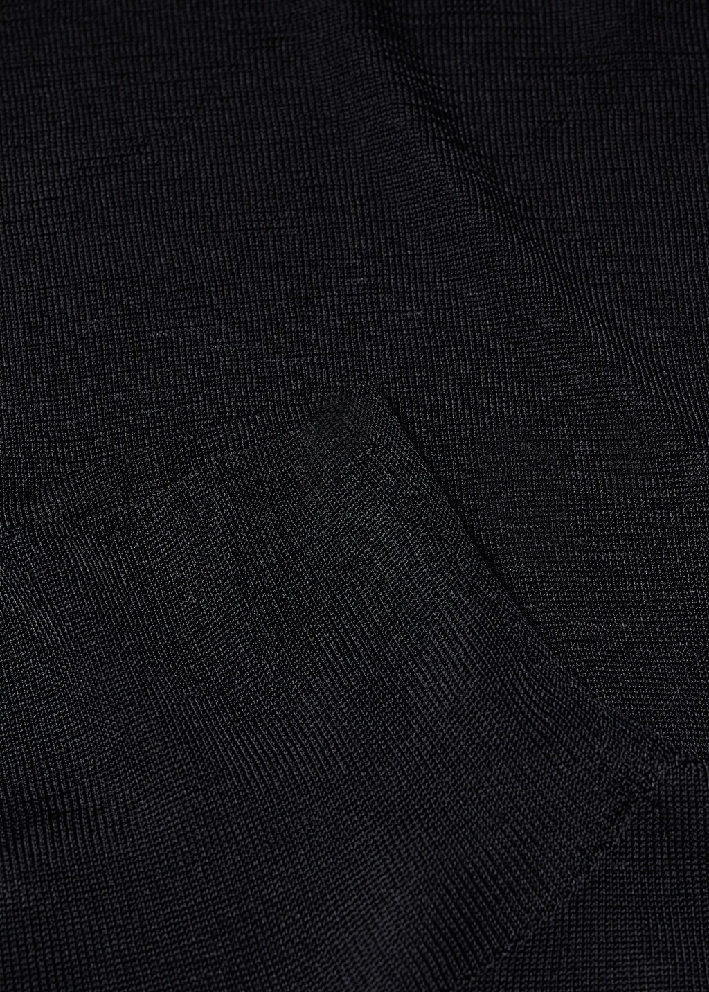 Semi-transparent sweater - Details of the article 8