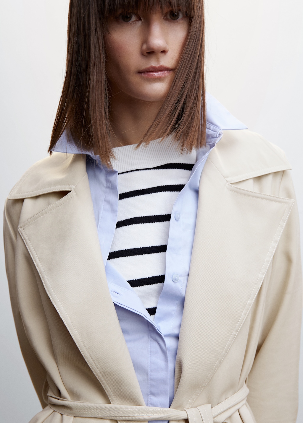 Flowy lapel trench - Details of the article 1