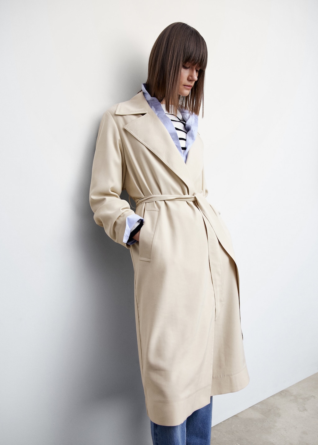 Flowy lapel trench - Details of the article 2