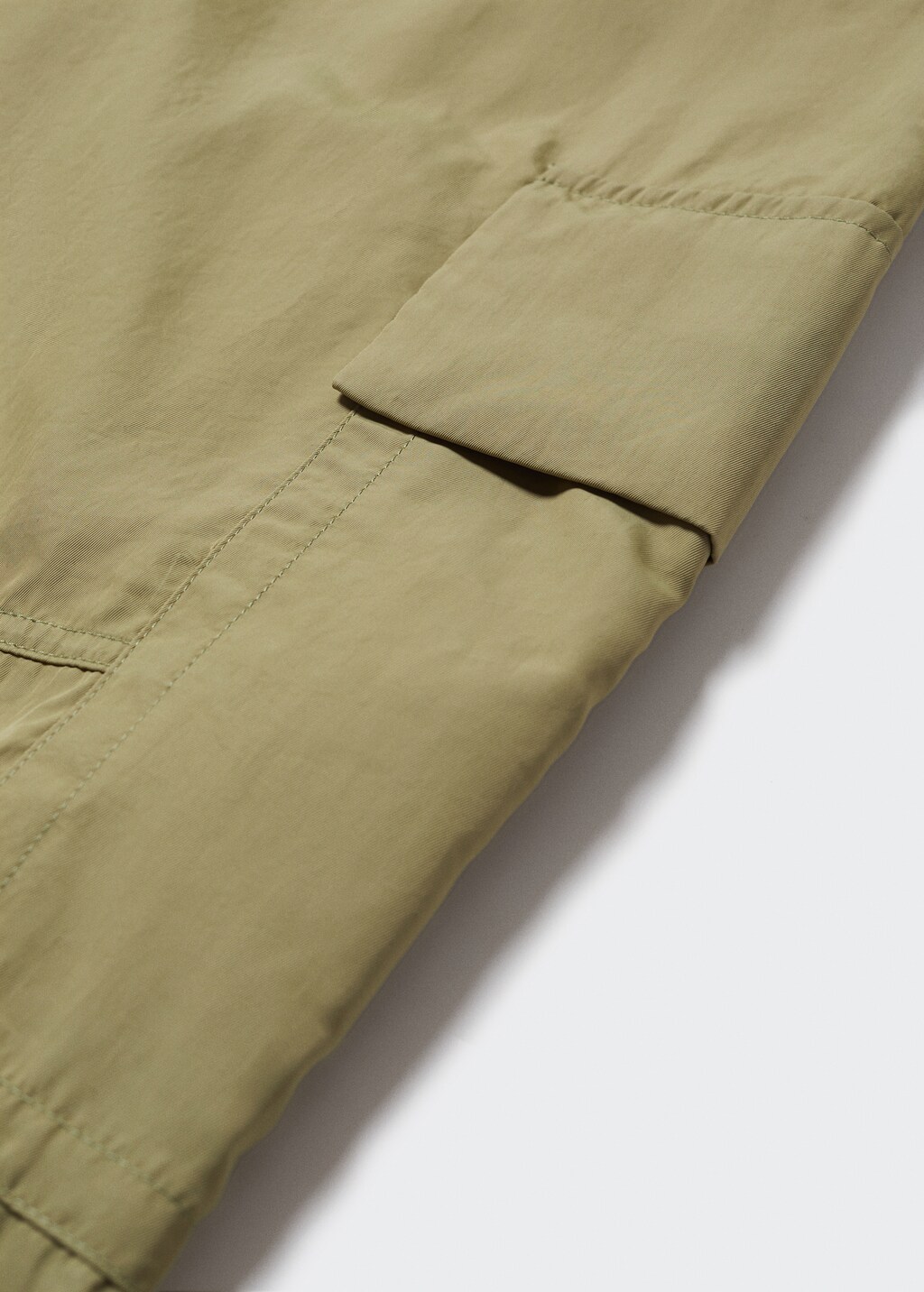 Cargo pants with pocket - Details of the article 8