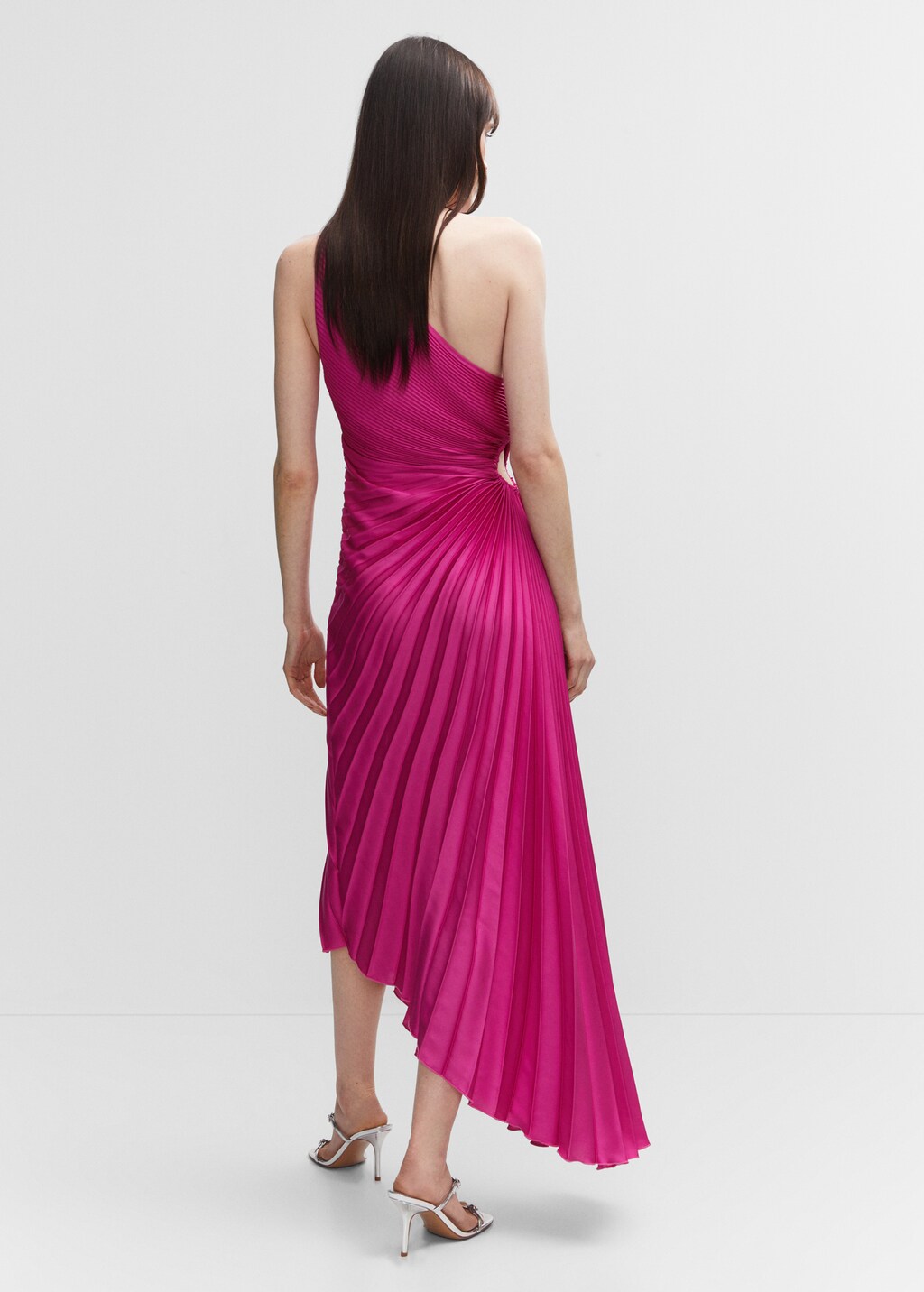 Asymmetrical pleated dress - Reverse of the article