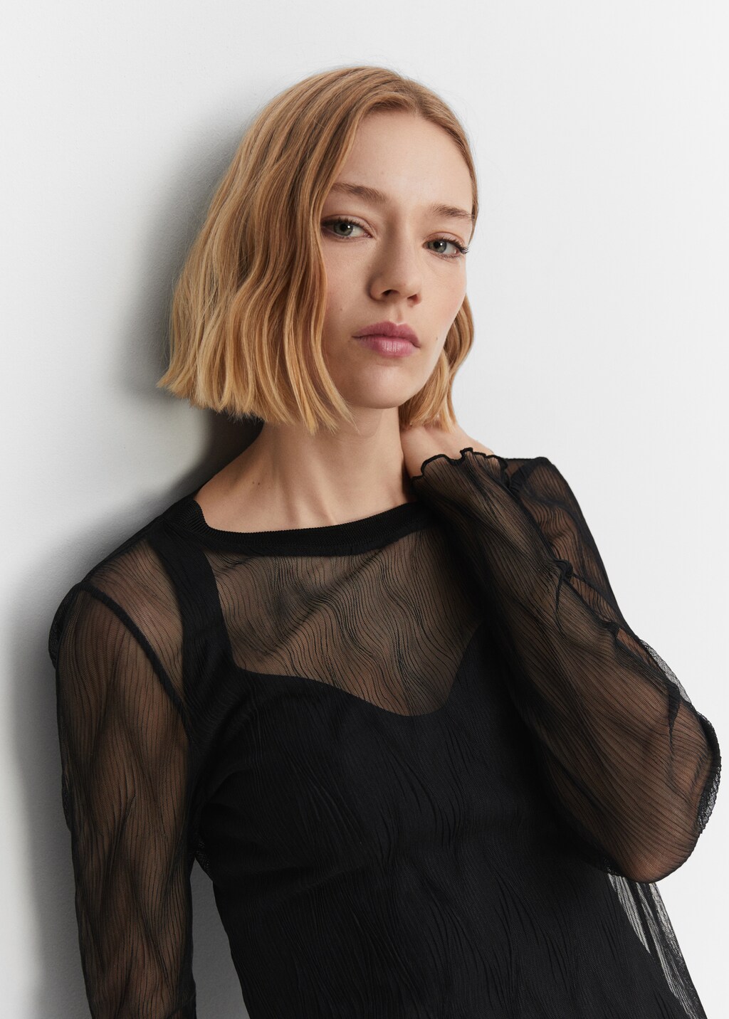 Sheer fabric dress - Details of the article 1