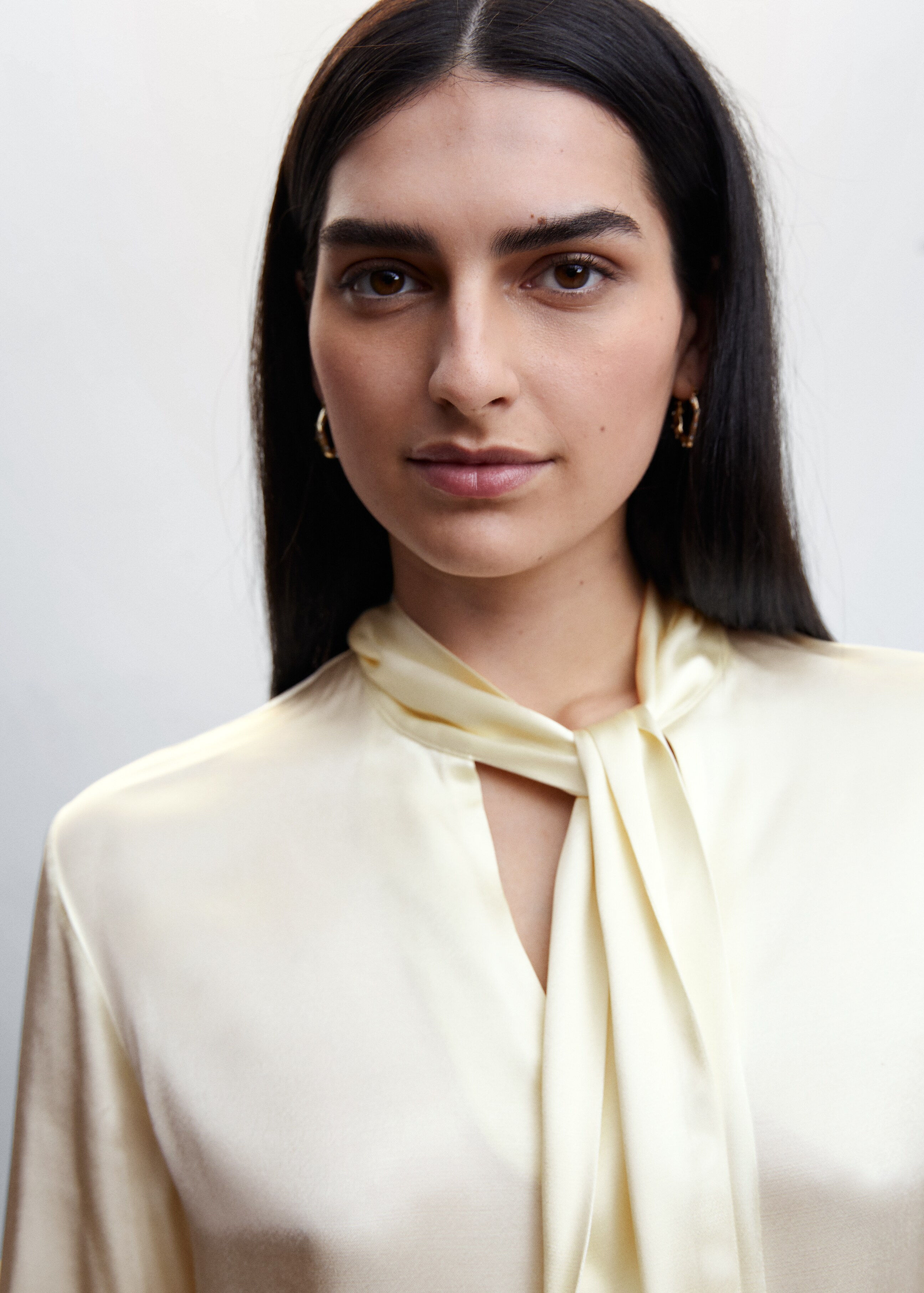 Satin blouse with bow collar - Details of the article 1