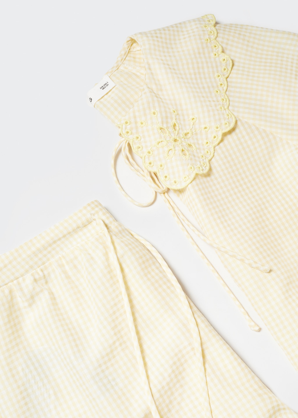 Short textured pyjamas - Details of the article 8