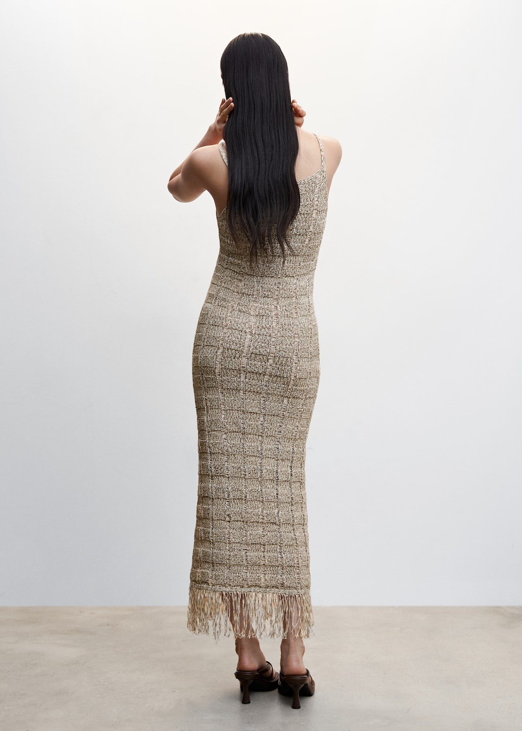 Knitted dress with fringe detail - Reverse of the article