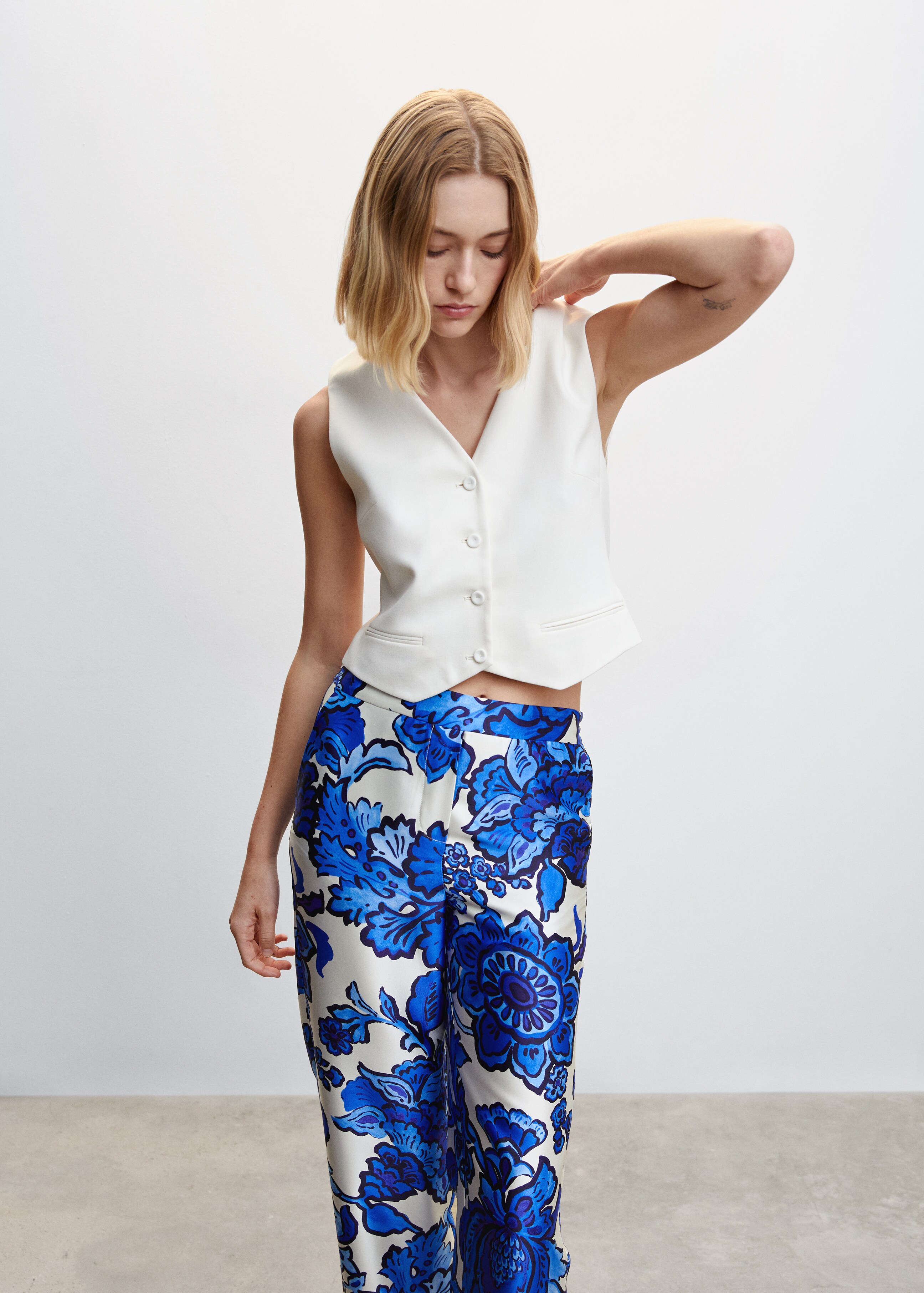 Floral satin pants - Details of the article 1