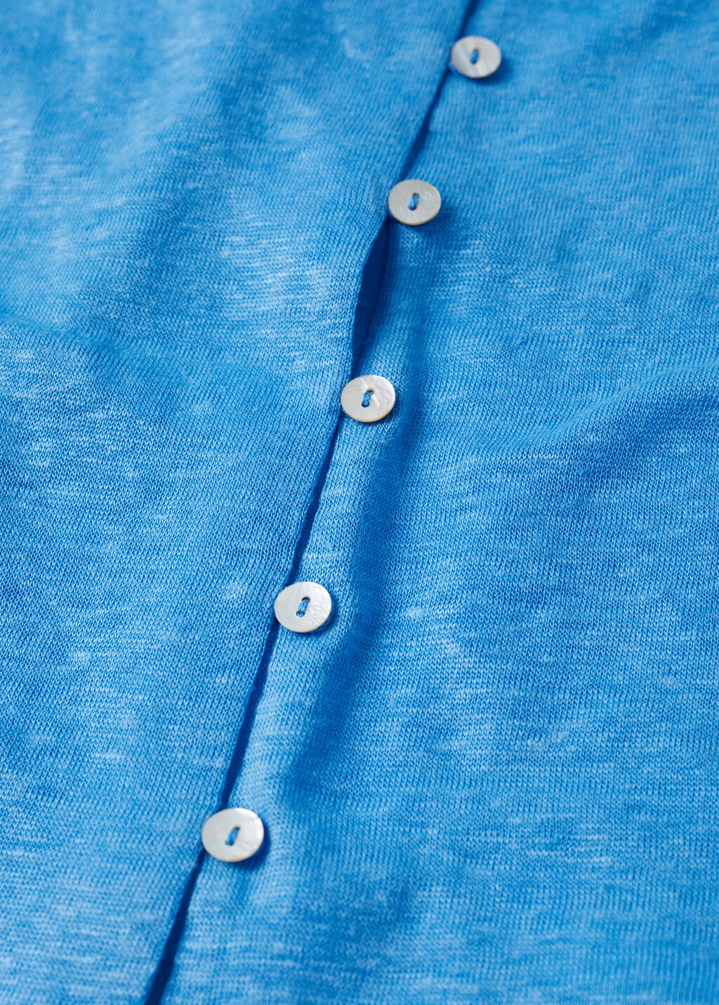 100% linen top with buttons - Details of the article 8