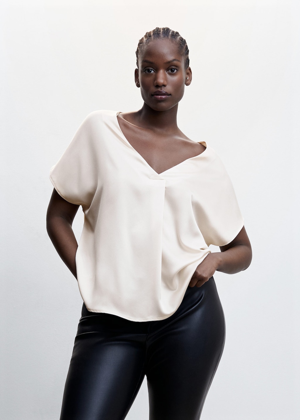 T shirts et tops for Femme 2024 MANGO OUTLET France