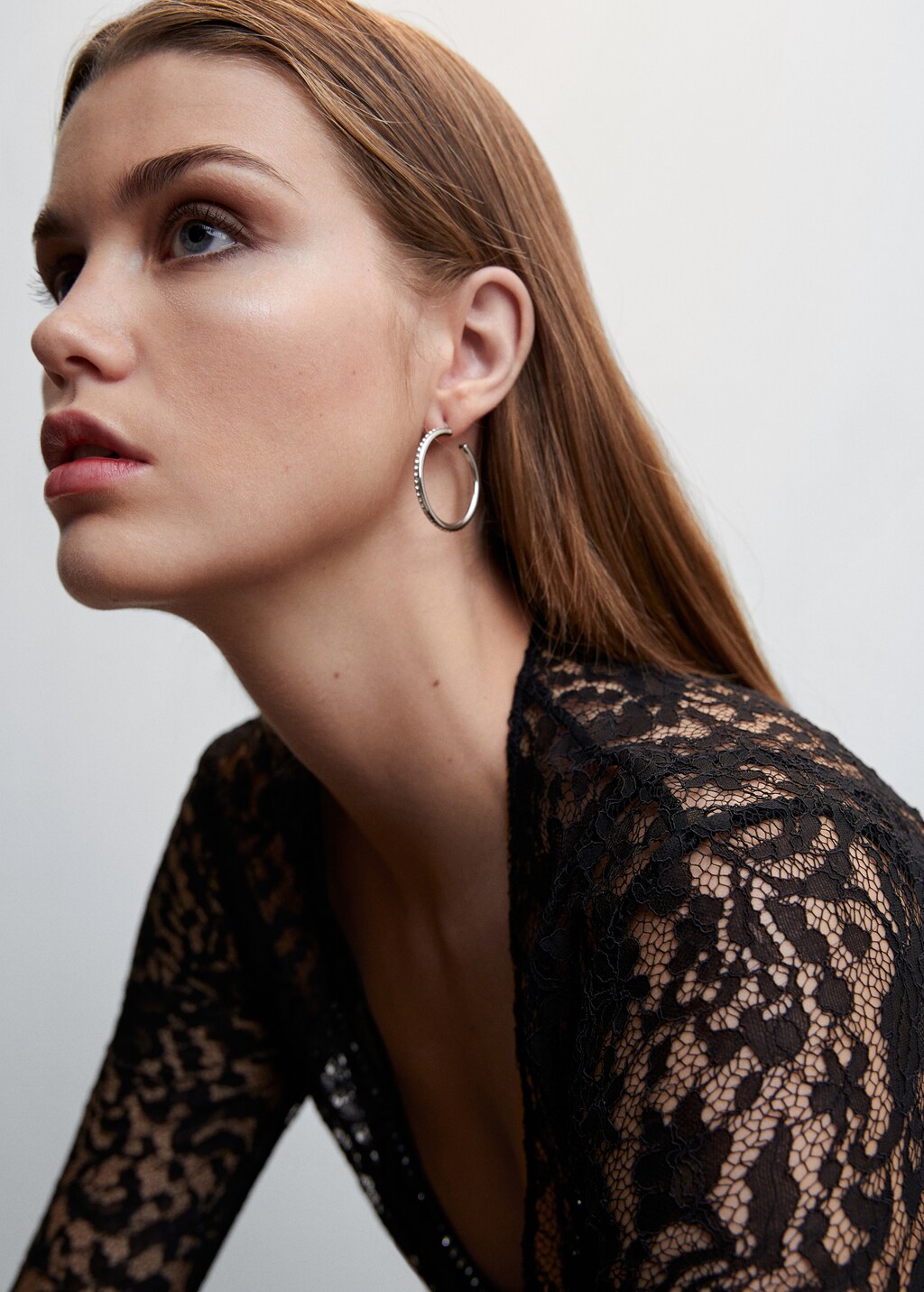 Faceted crystal hoop earrings - General plane