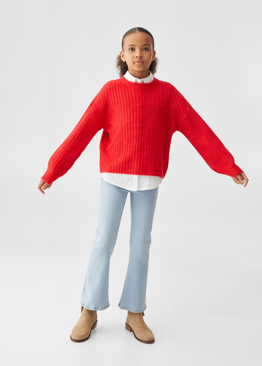 Ribbed knit sweater - General plane